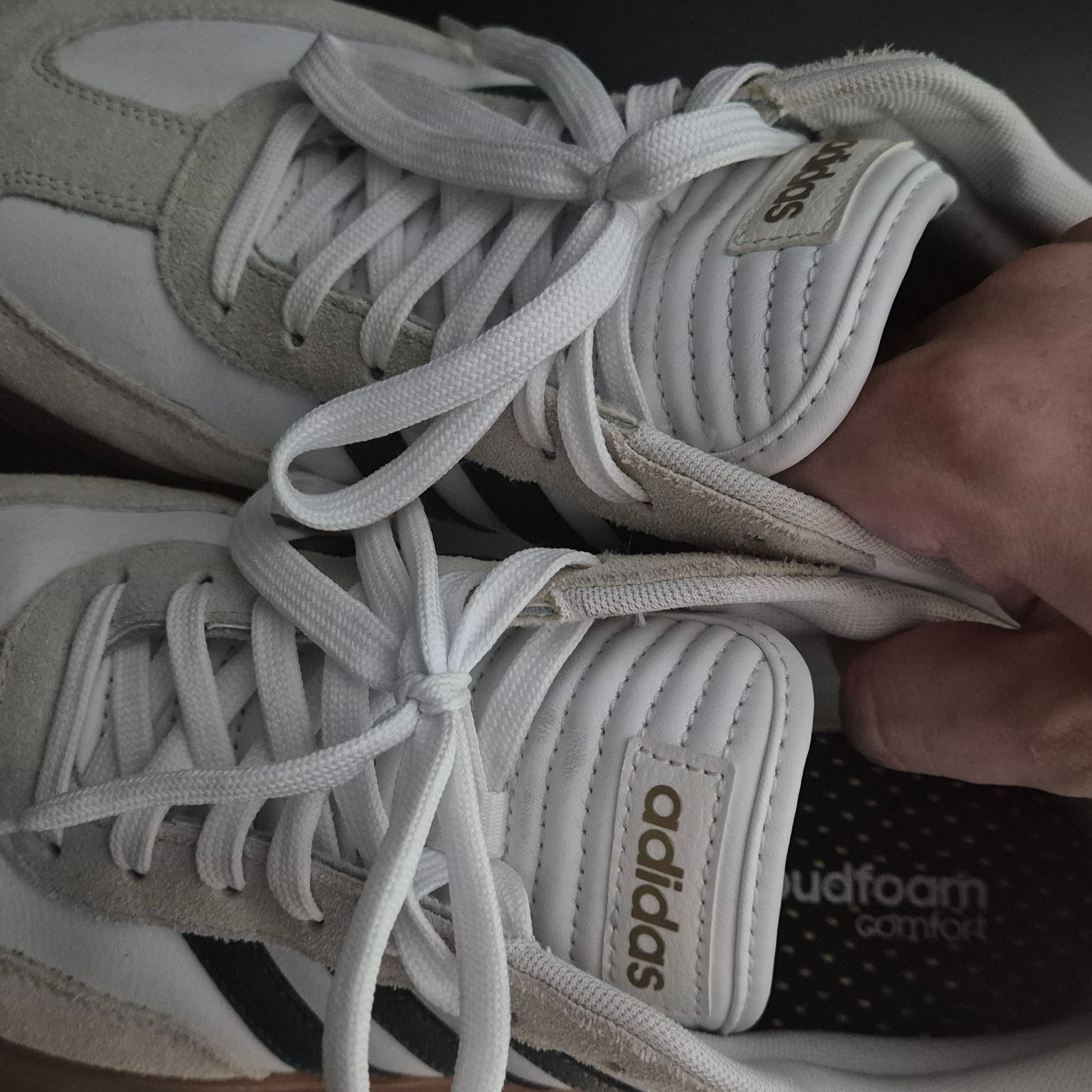 Adidas Gradas Collegiate Green 착용 스타일