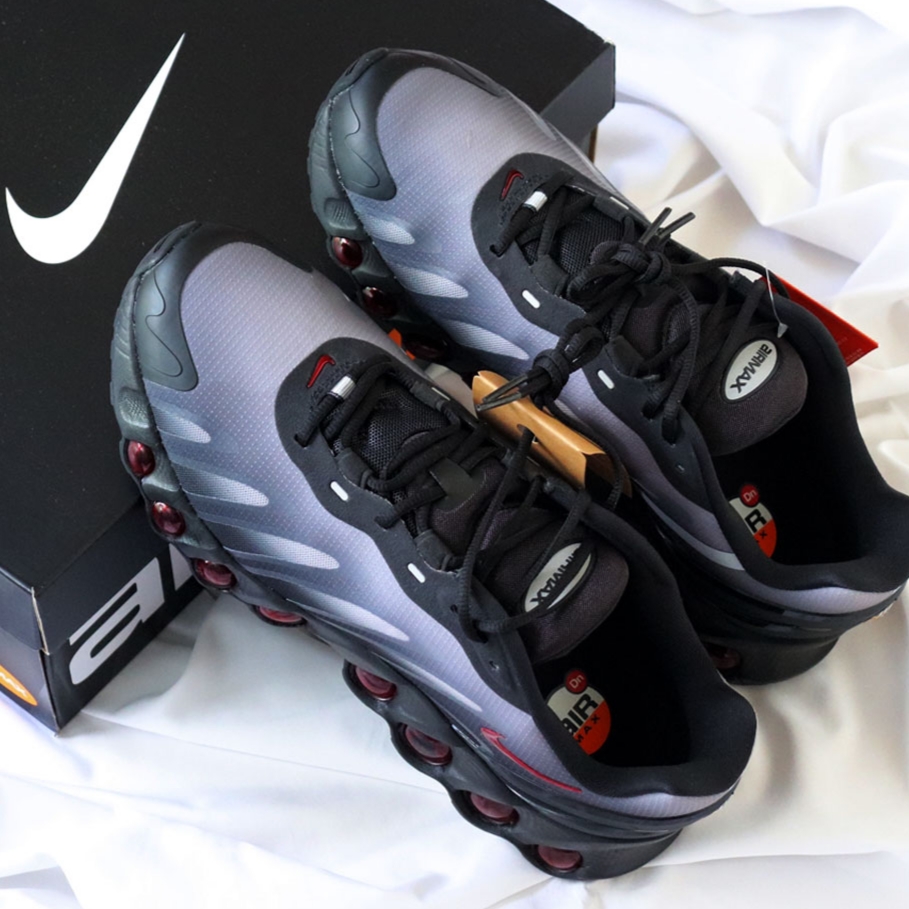 Nike Air Max Dn8 Black Anthracite 착용 스타일 - 3