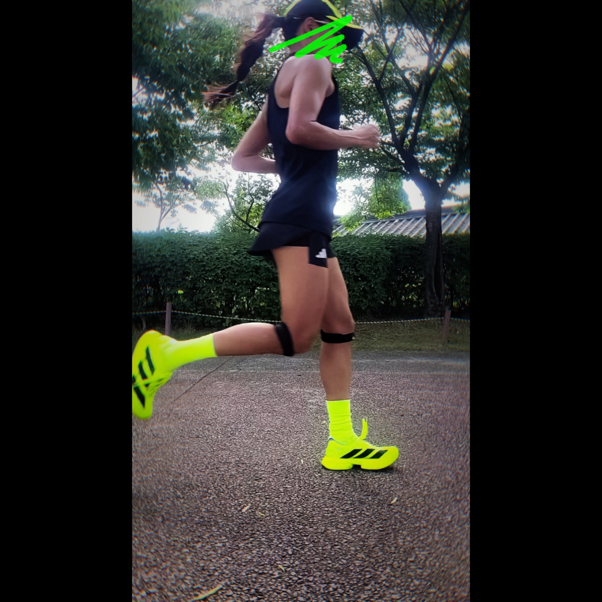 Adidas Adizero Adios Pro 4 Lucid Lemon Core Black, Nike Pro Patella Band Black 착용 스타일