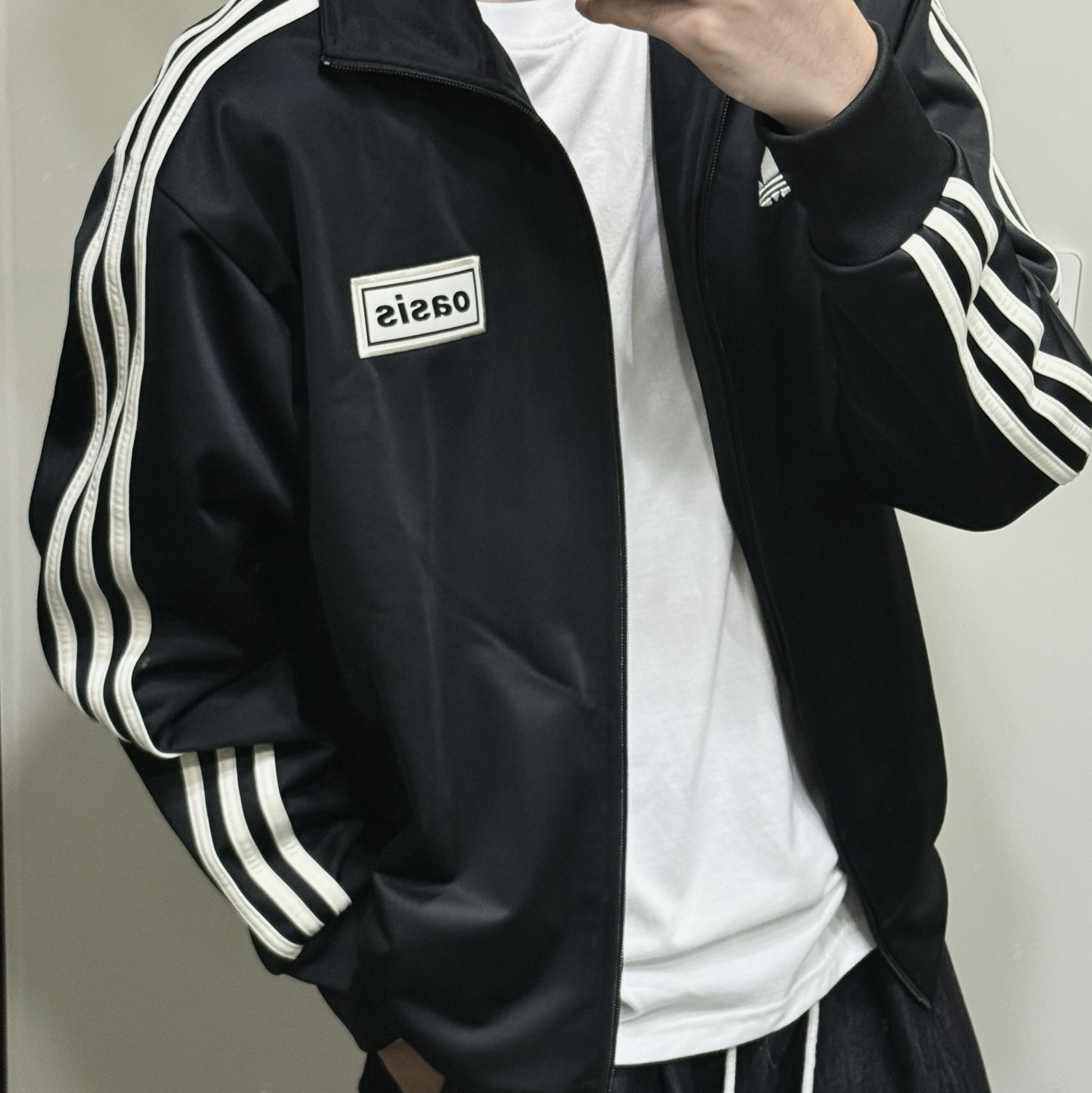 Adidas x Oasis Tour Firebird Track Top Black - US Sizing 착용 스타일 - 3