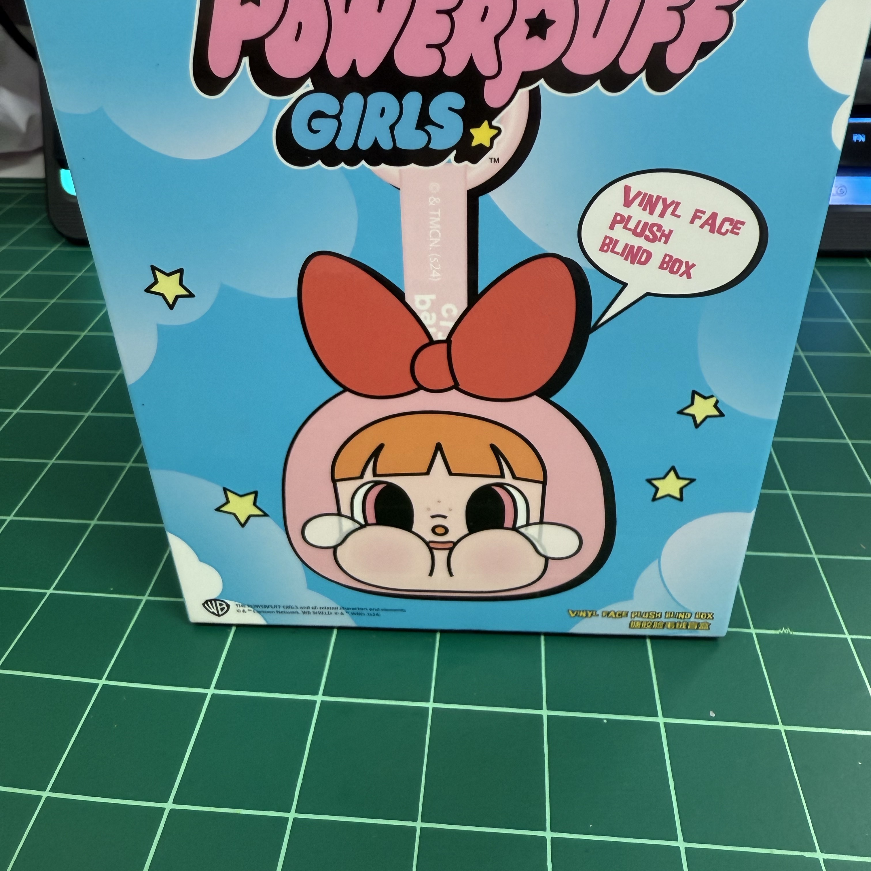 Pop Mart Crybaby x Powerpuff Girls Series Keyring Sealed Case (1 Blind Box) 착용 스타일