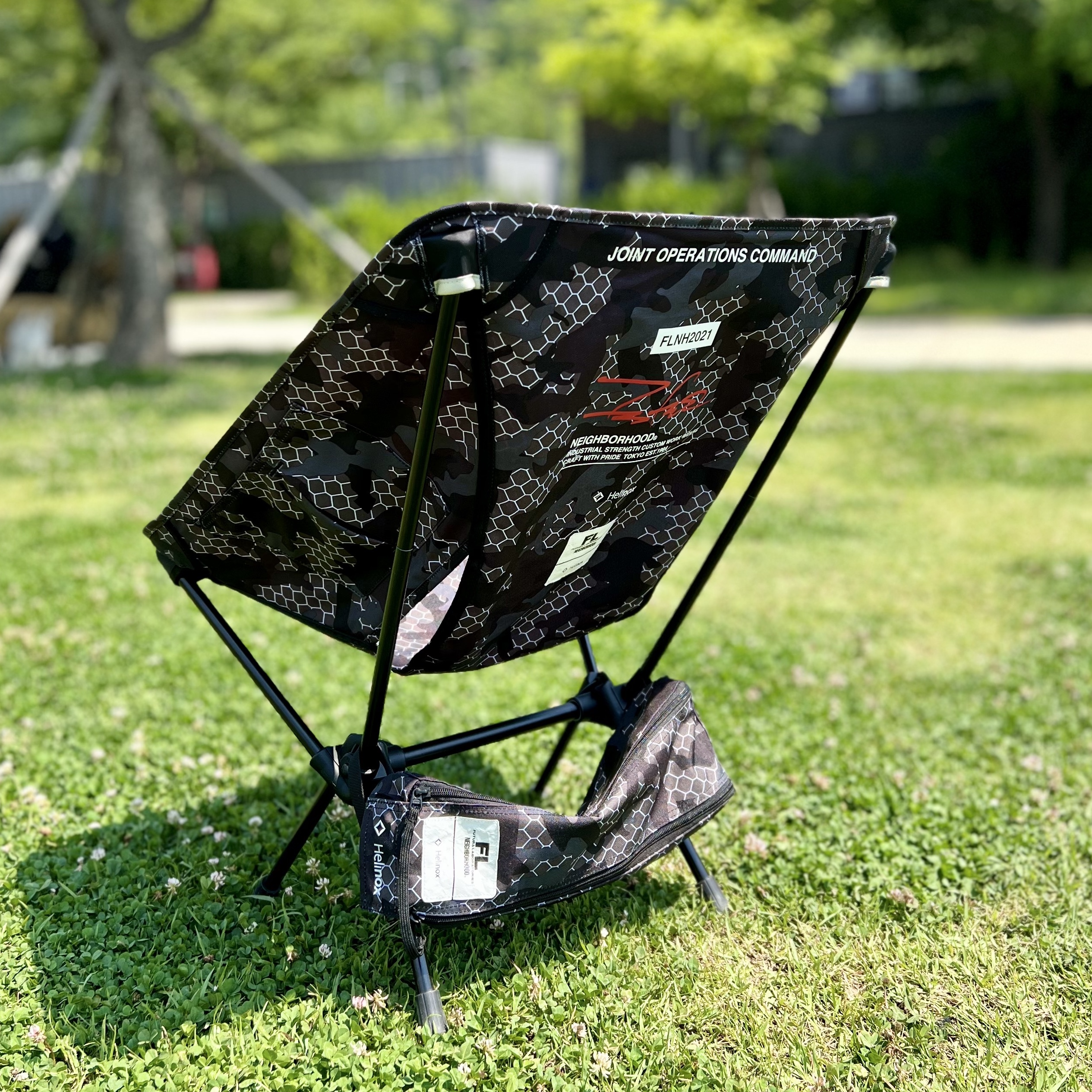 Helinox x Futura x Neighborhood E-Chair One 착용 스타일