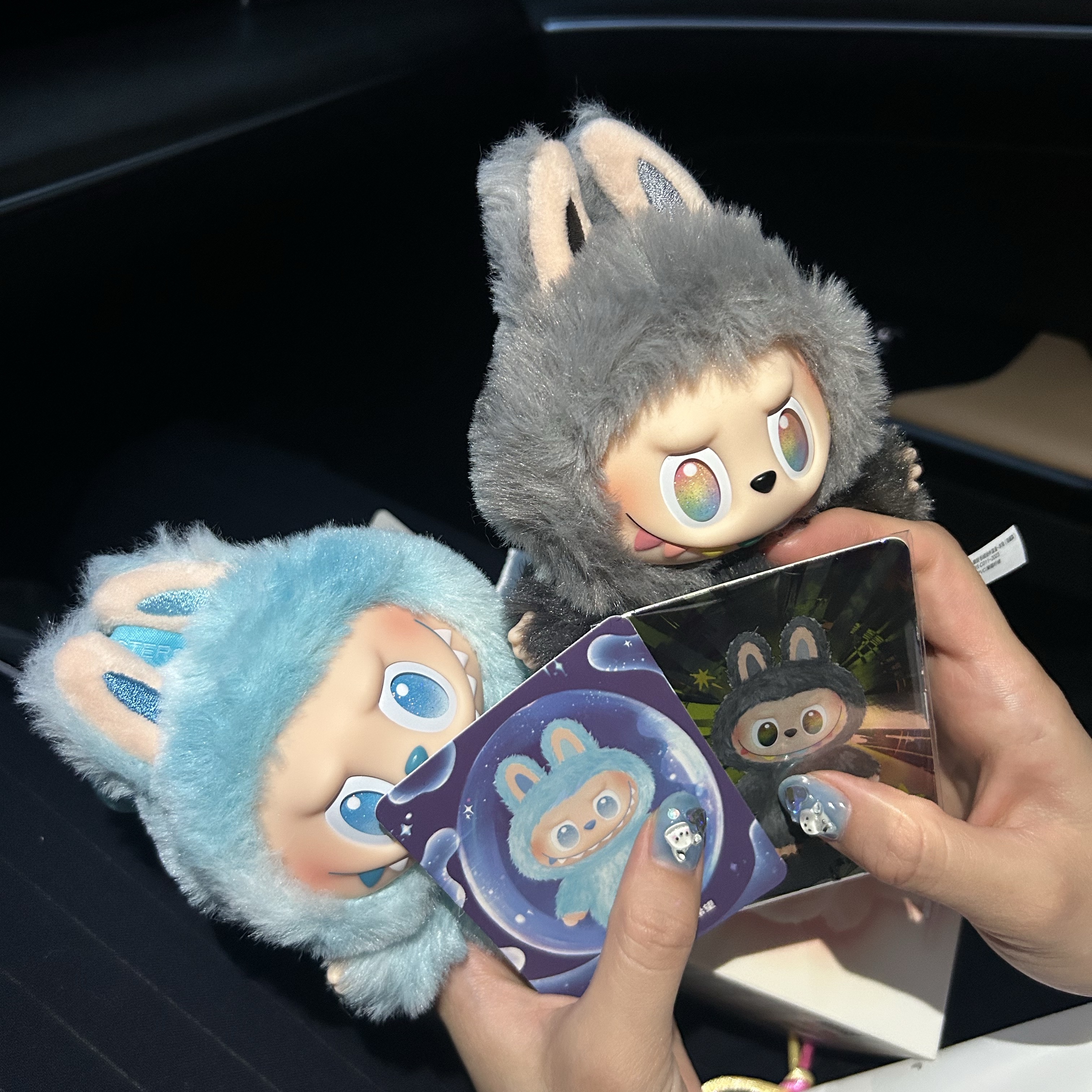Pop Mart Labubu The Monsters Highlight Series Sealed Case (1 Blind Box) 착용 스타일