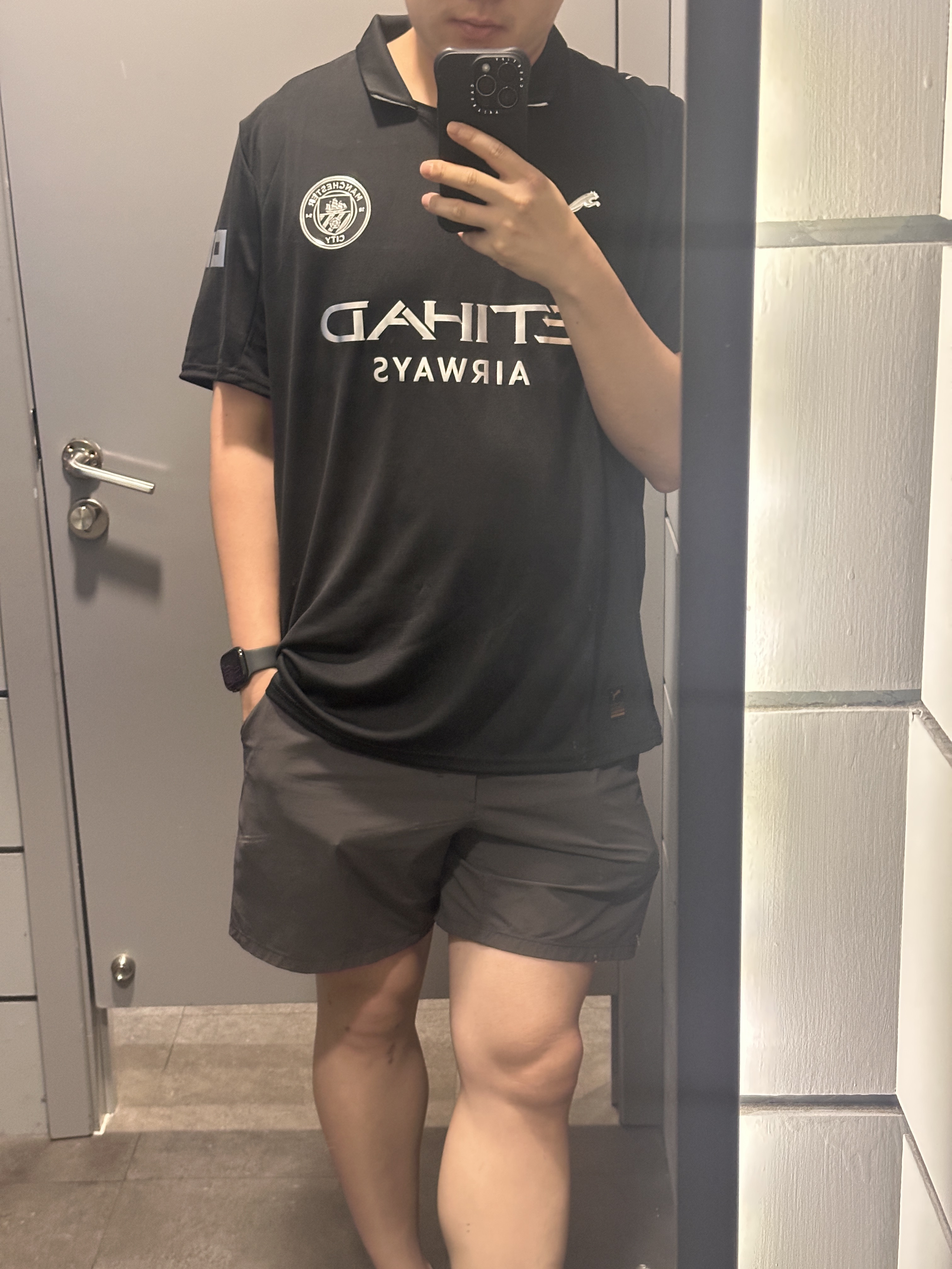 Puma Manchester City 2025/26 Away Replica Jersey Black (Non Marking Ver.) 착용 스타일 - 1