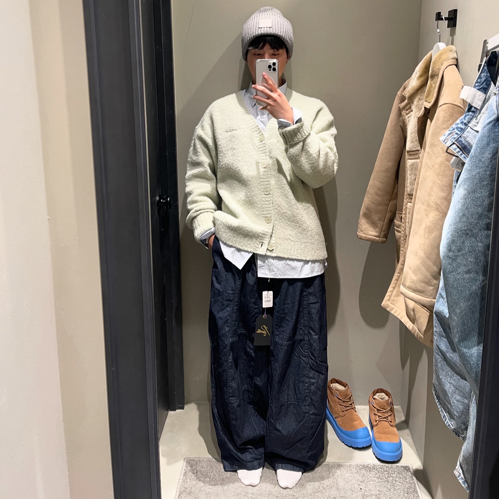 Needles H.D. Pants 6 Oz Denim Indigo, Acne Studios Large Face Logo Beanie Grey Melange 착용 스타일