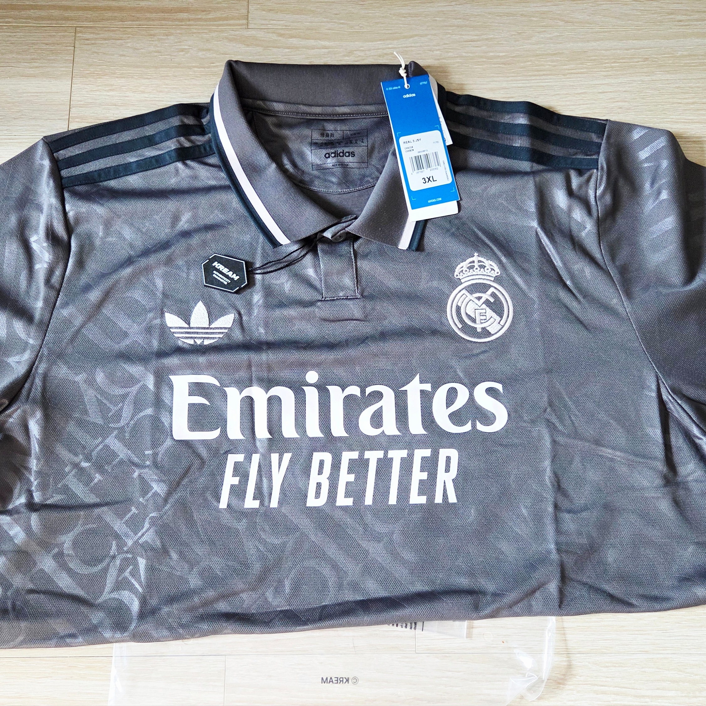 Adidas Real Madrid 2024/25 3rd Jersey Charcoal - KR Sizing (Non Marking Ver.) 착용 스타일 - 2