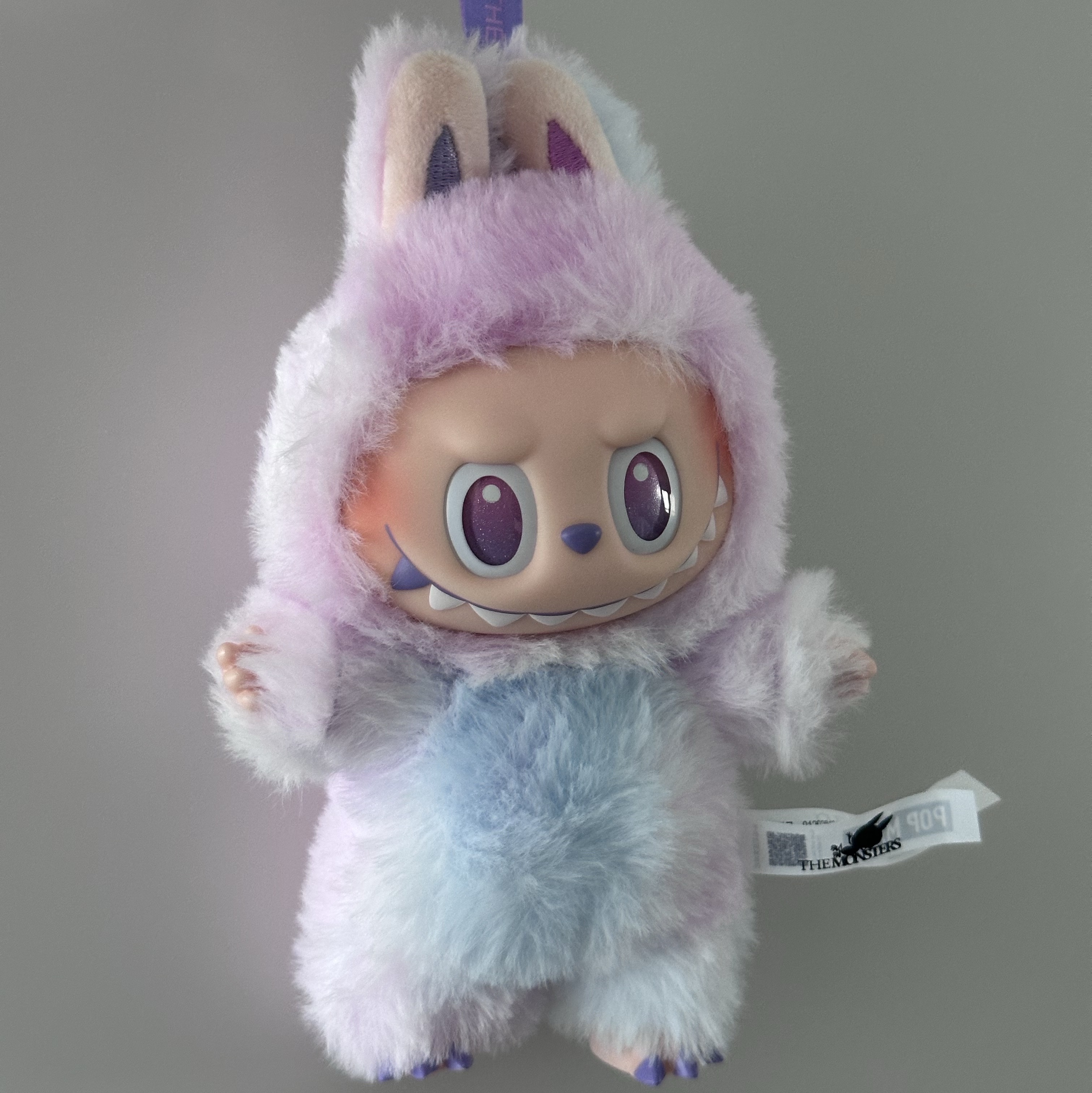 Pop Mart Labubu The Monsters Highlight Series Luck Keyring (Opened Case), Pop Mart Labubu The Monsters Highlight Series Sealed Case (1 Blind Box) 착용 스타일