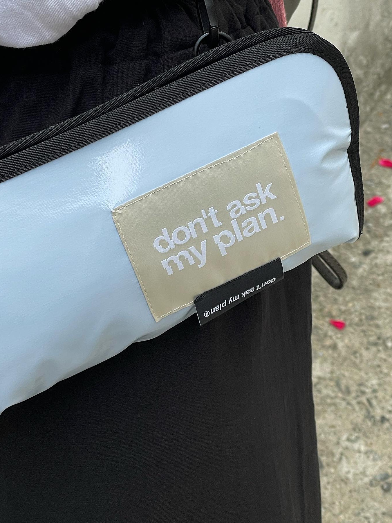 Don't Ask My Plan 3way Mnbag - Sky Blue 착용 스타일 - 3
