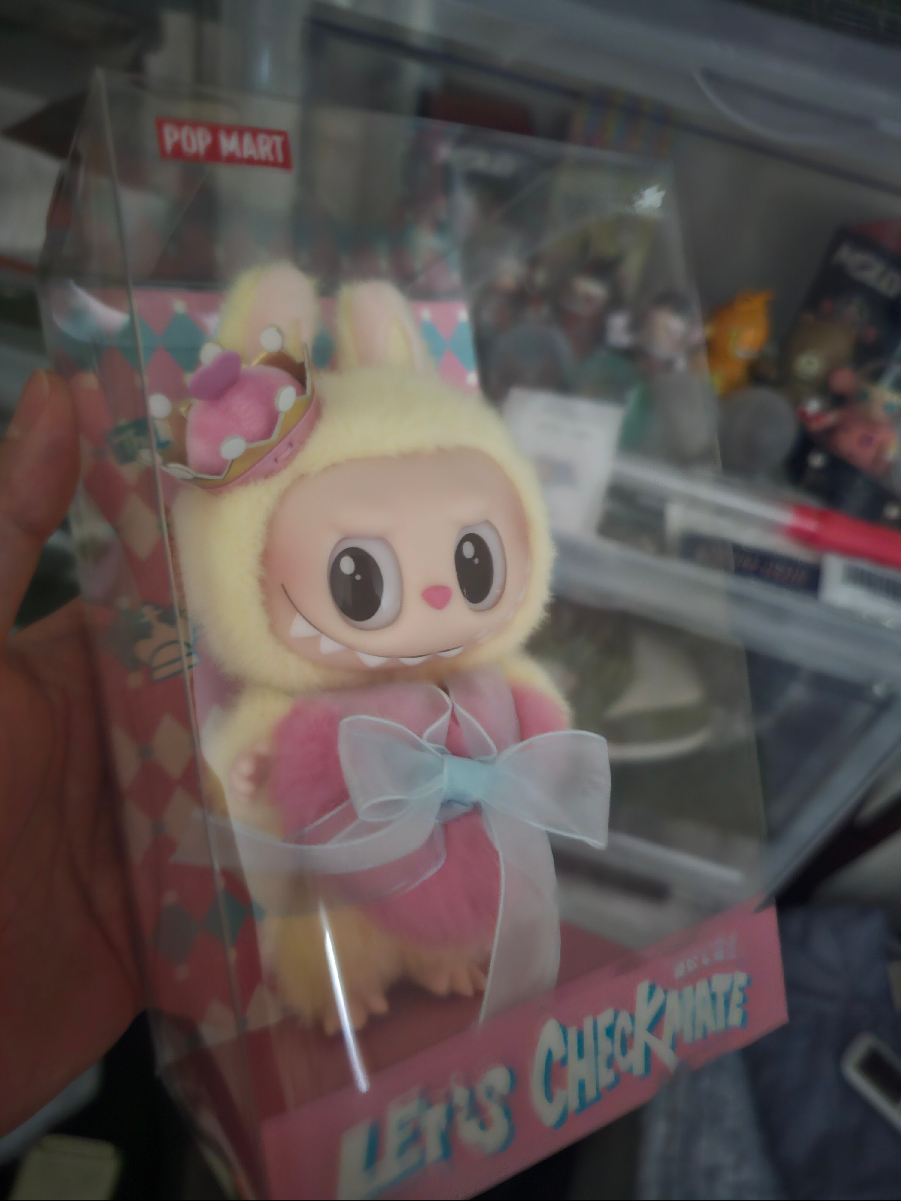Pop Mart The Monsters Checkmate Series Plush Keyring 착용 스타일