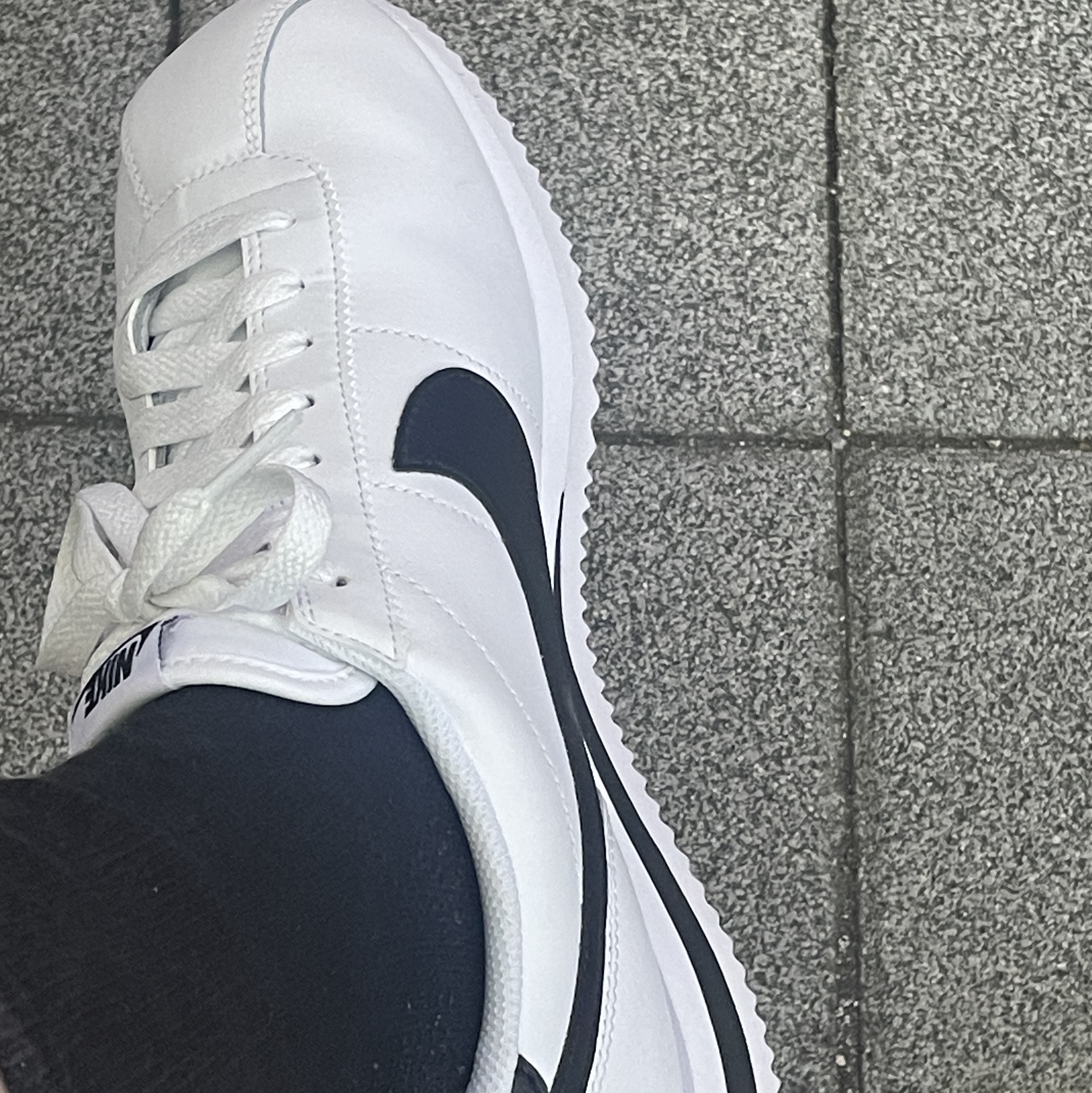 Nike Cortez White Black 착용 스타일