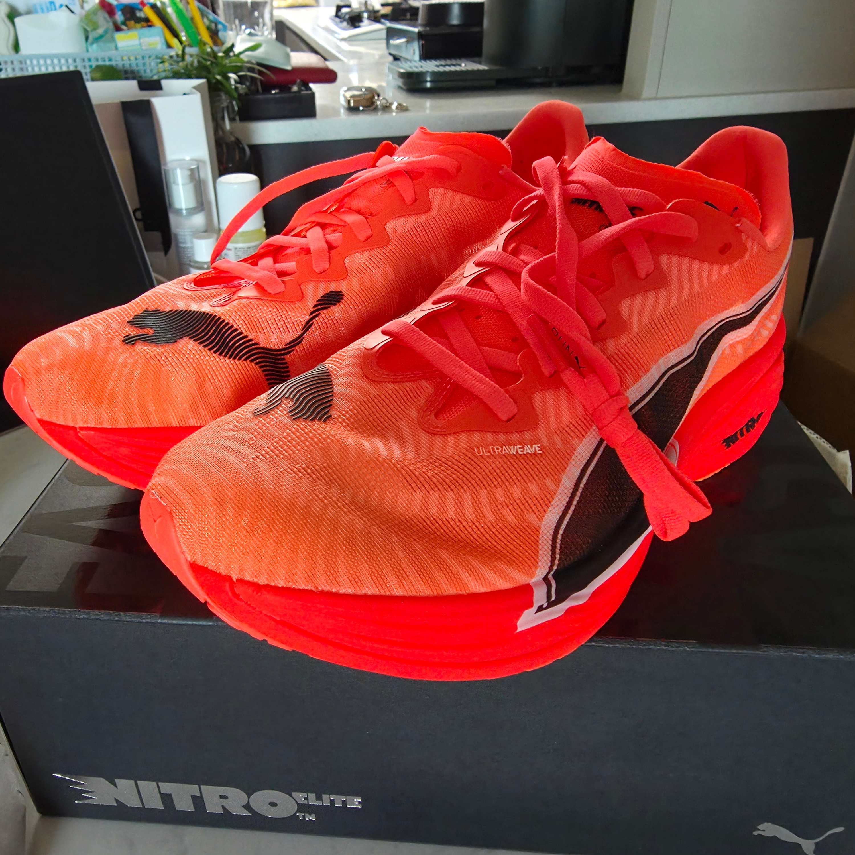 Puma Deviate Nitro Elite 3 Glowing Red Black 착용 스타일