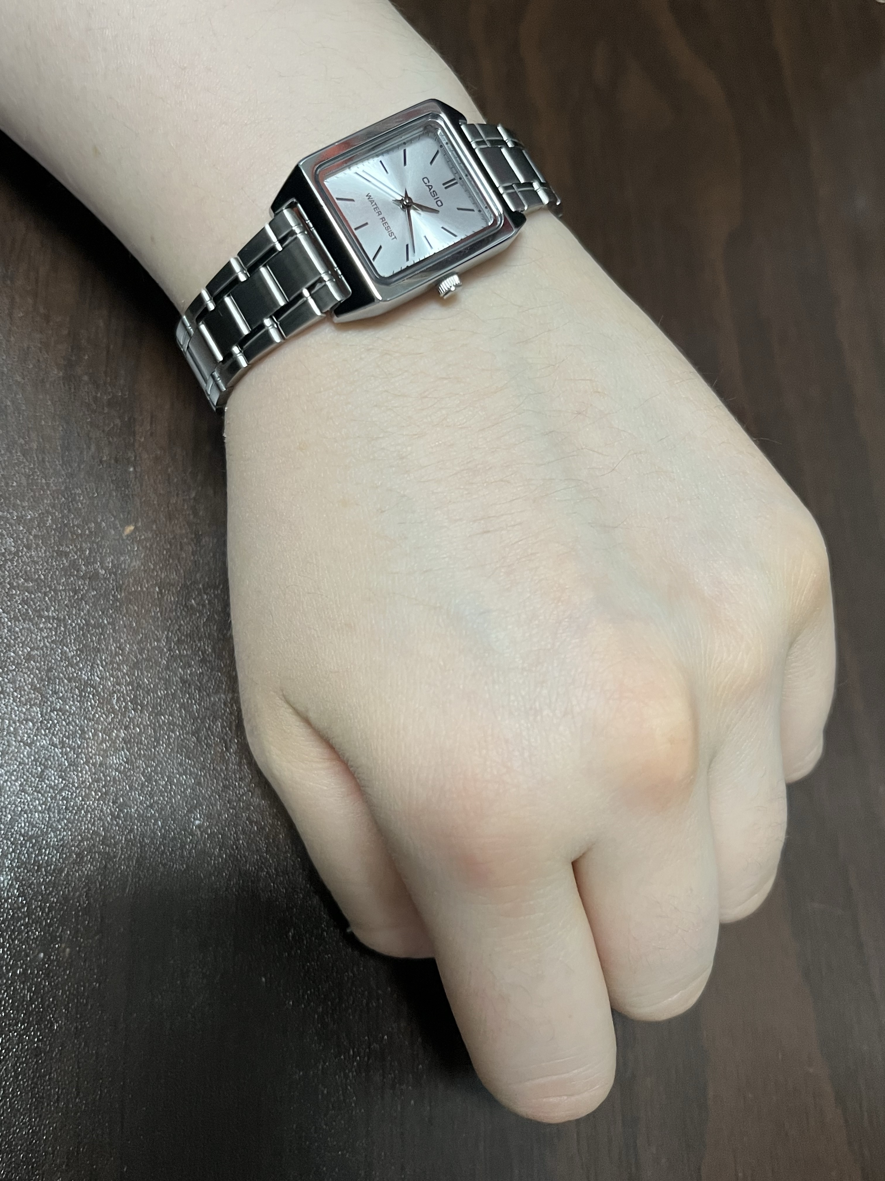 Casio LTP-V007D-7E 착용 스타일 - 1
