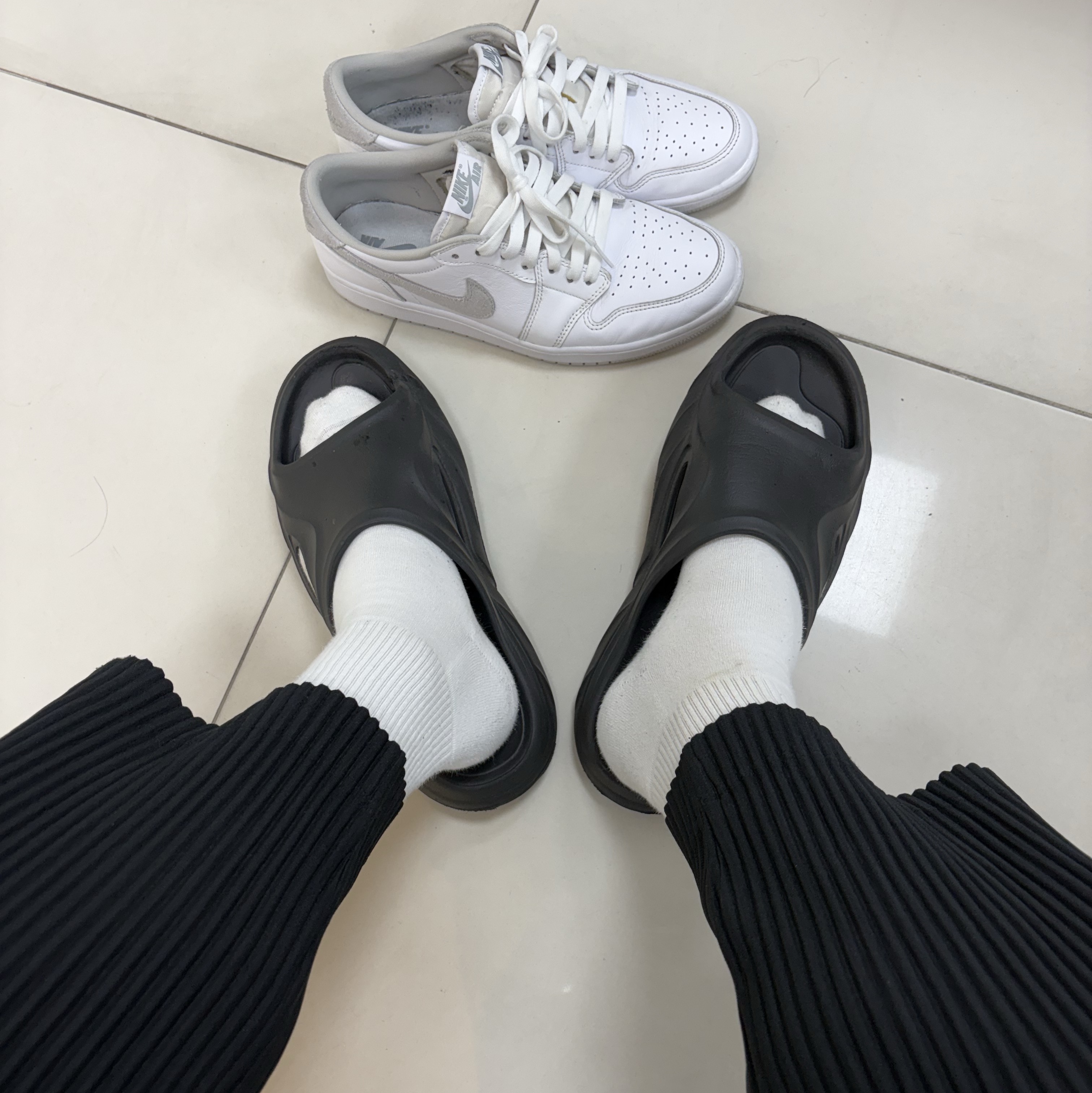 Jordan 1 Low OG Neutral Grey 착용 스타일