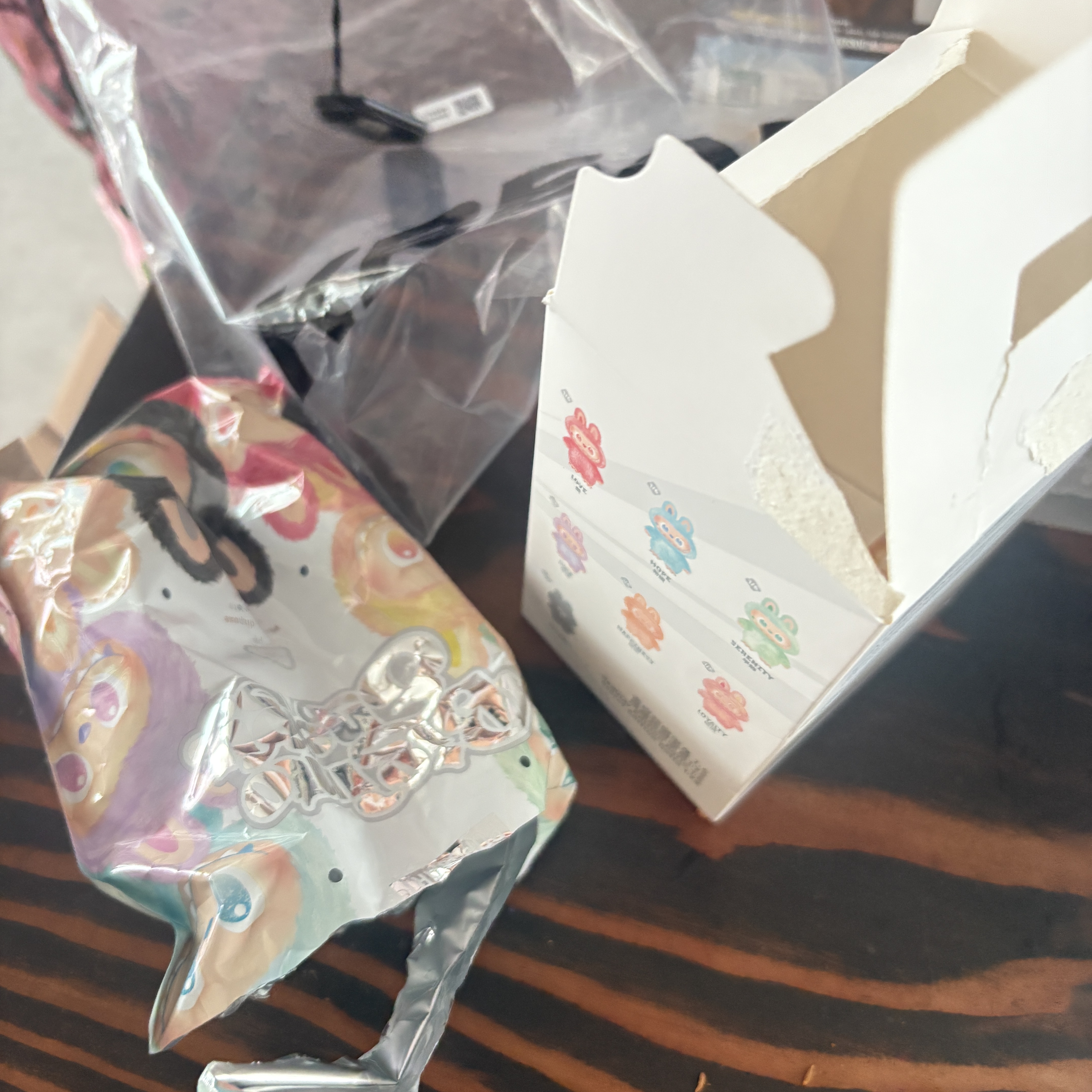 Pop Mart Labubu The Monsters Highlight Series Happiness Keyring (Opened Case) 착용 스타일 - 2
