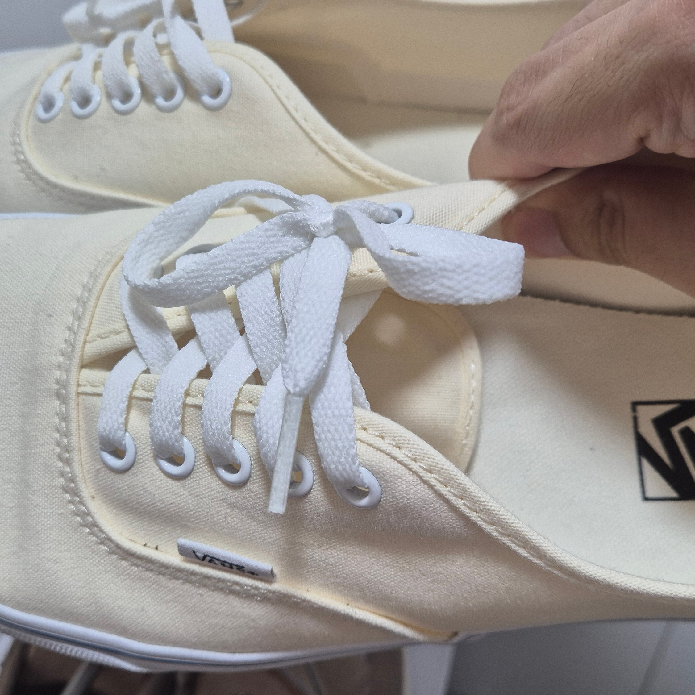 Vans Authentic White 착용 스타일