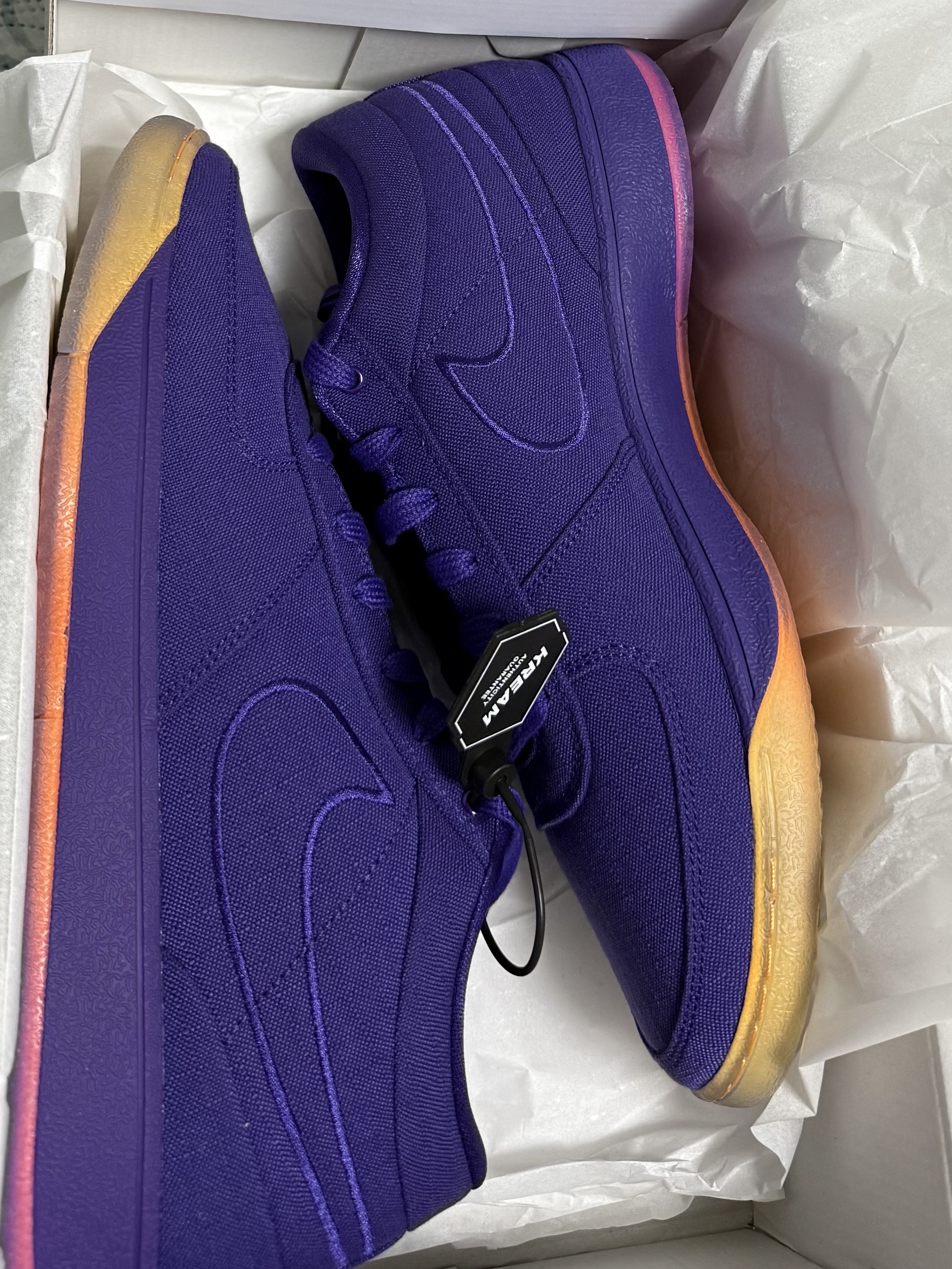 Nike Book 1 EP Sunset Court Purple Taupe Grey 착용 스타일 - 2