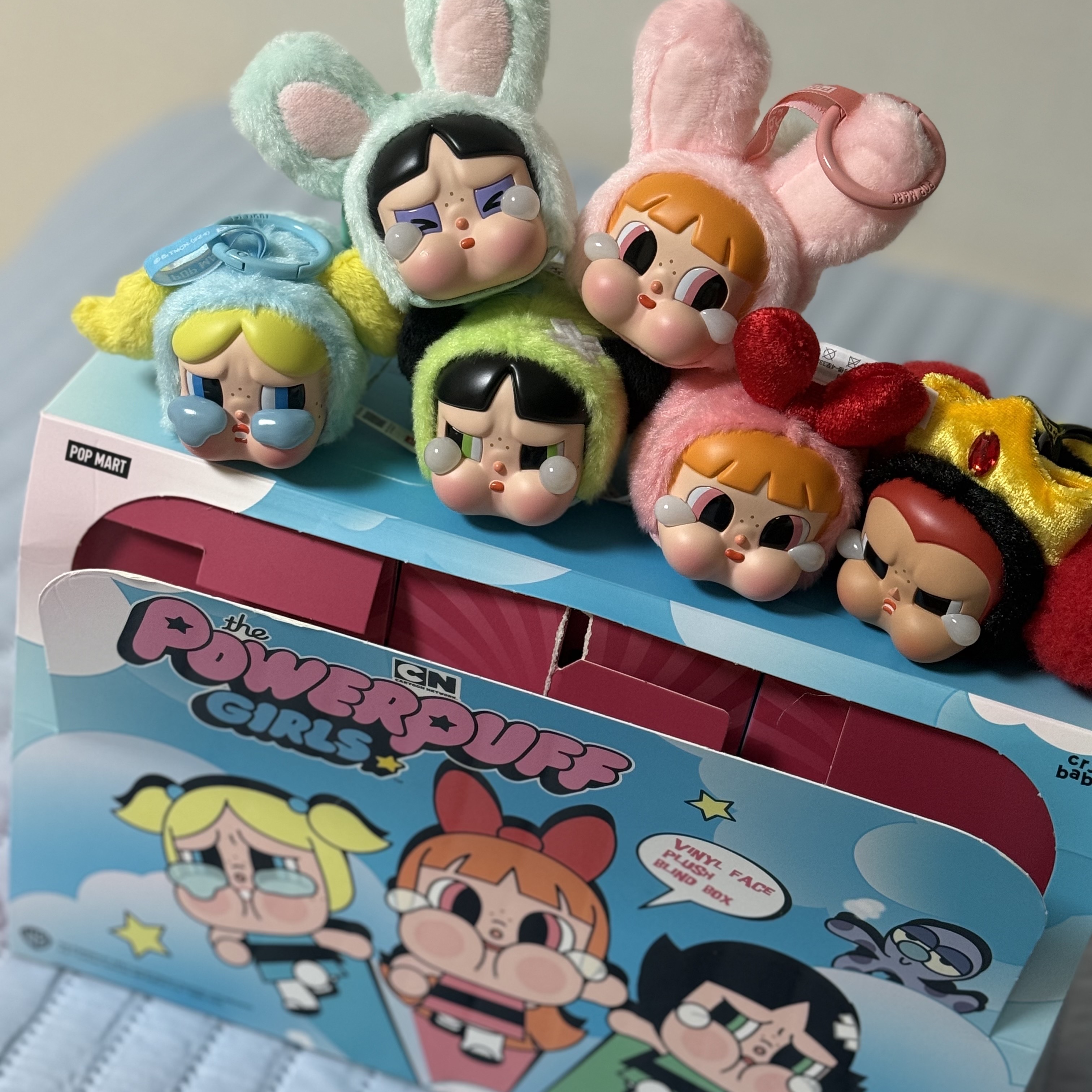 Pop Mart Crybaby x Powerpuff Girls Series Keyring Sealed Case (6 Blind Boxes) 착용 스타일 - 1