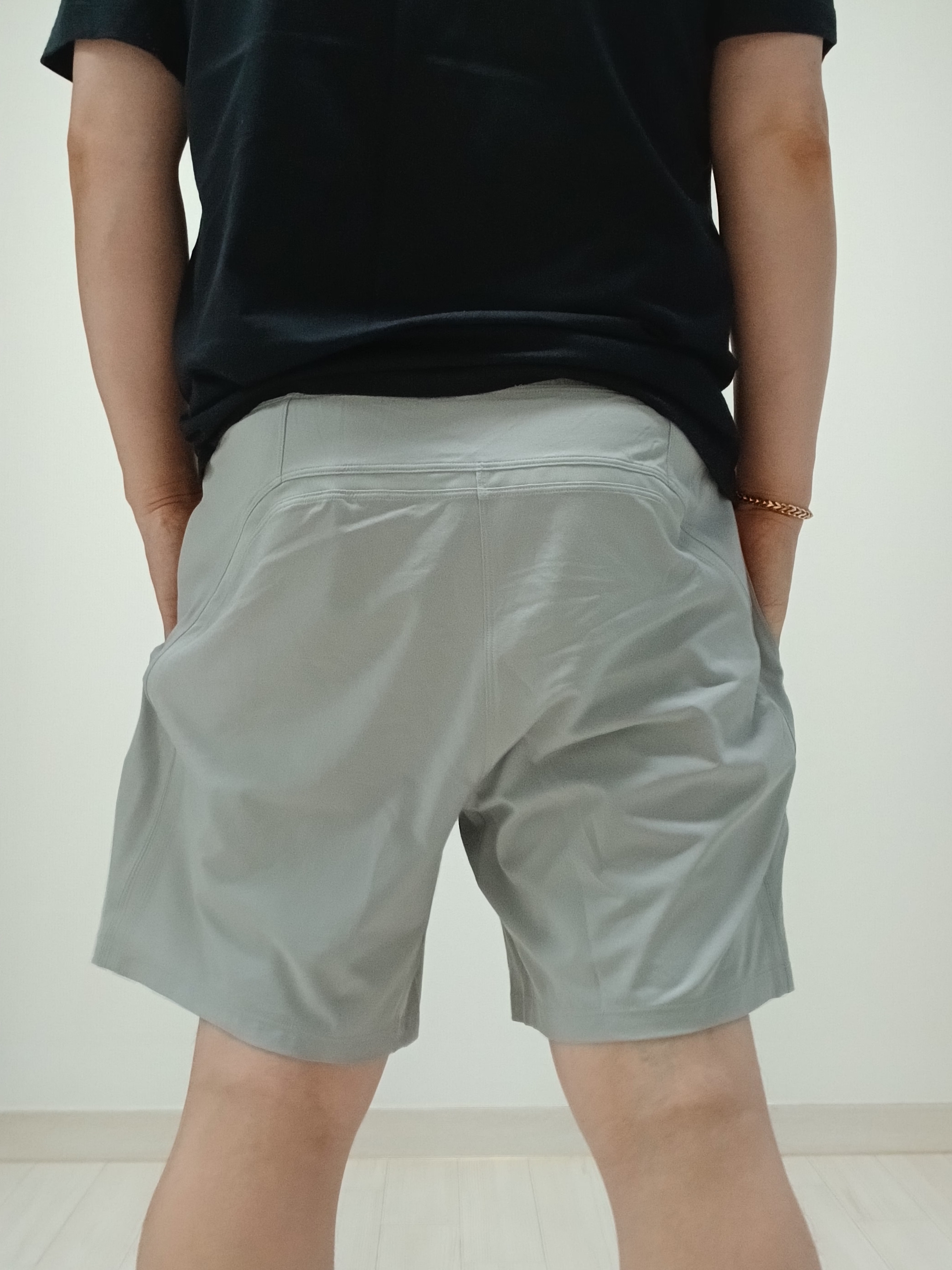Arc'teryx Arc'word Logo SS T-Shirt Black, Arc'teryx Arc'word SS T-Shirt Black 착용 스타일 - 5