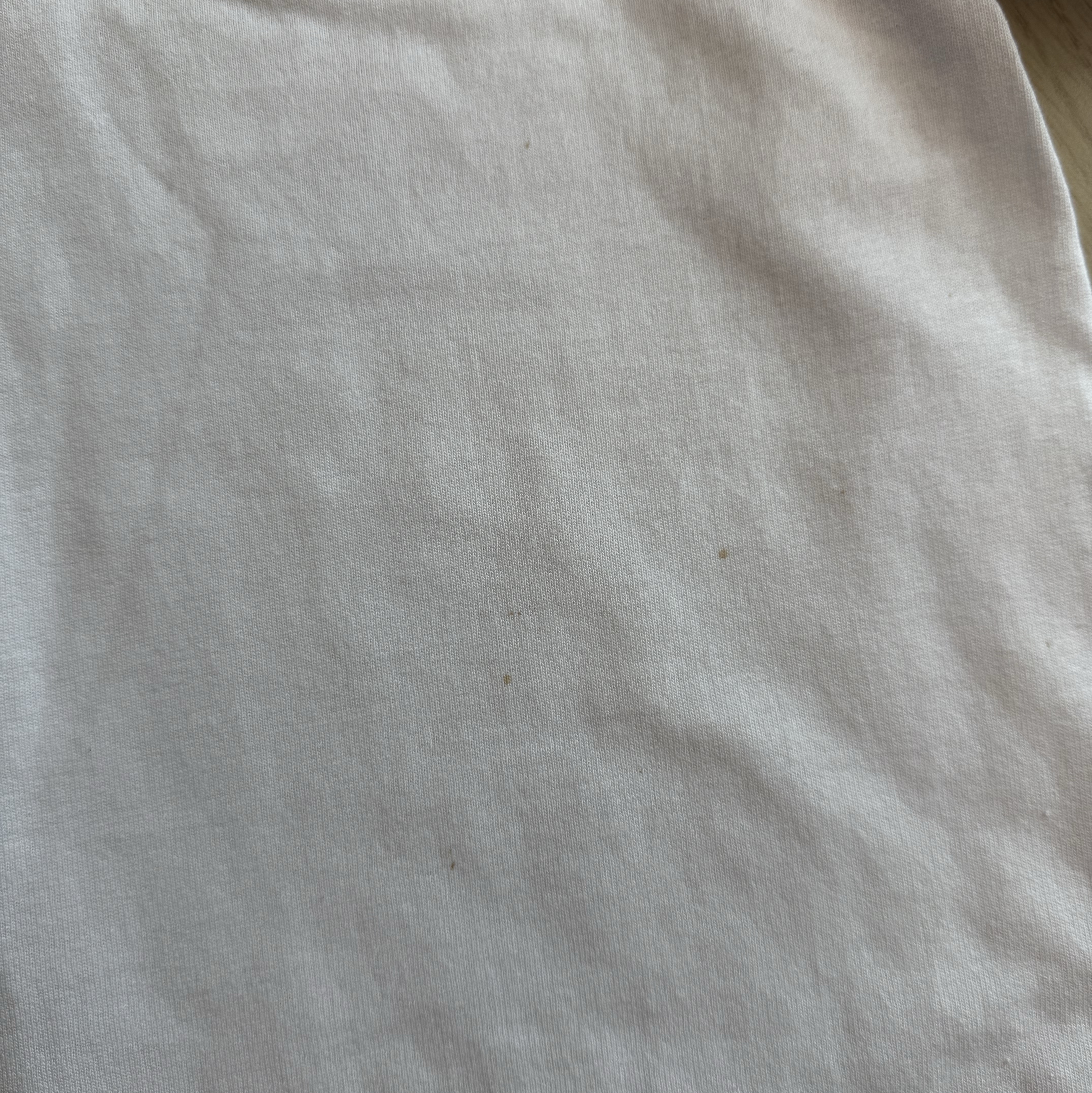 Shaka Wear 7.5oz Max Heavyweight Short Sleeve White 착용 스타일 - 1