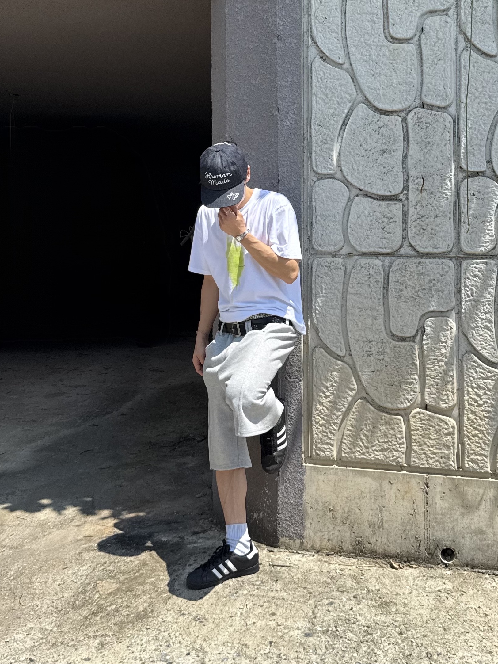Human Made 6 Panel Denim Cap Indigo, Adidas Superstar Core Black White 착용 스타일 - 3