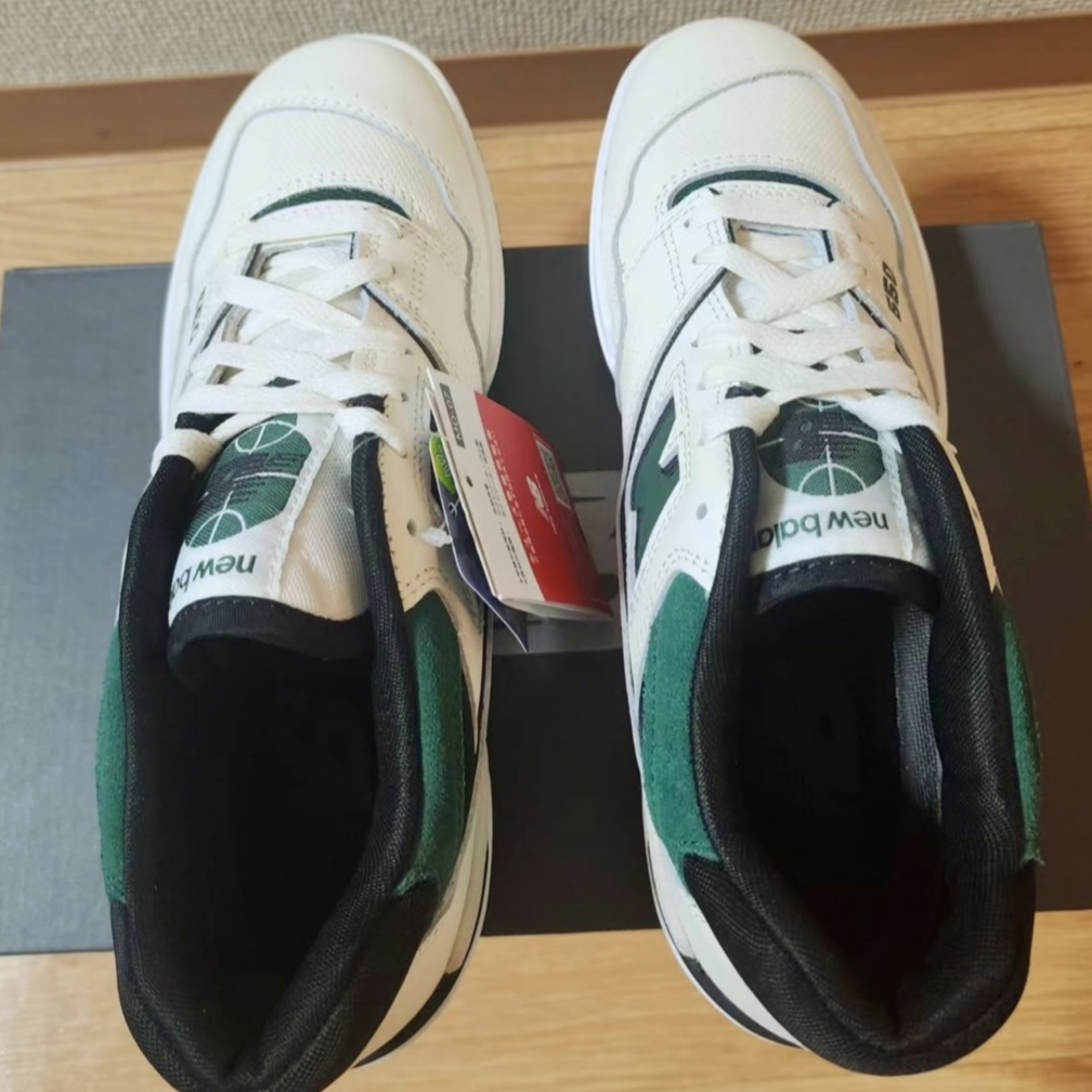 New Balance 550 Sea Salt Green - D Standard 착용 스타일