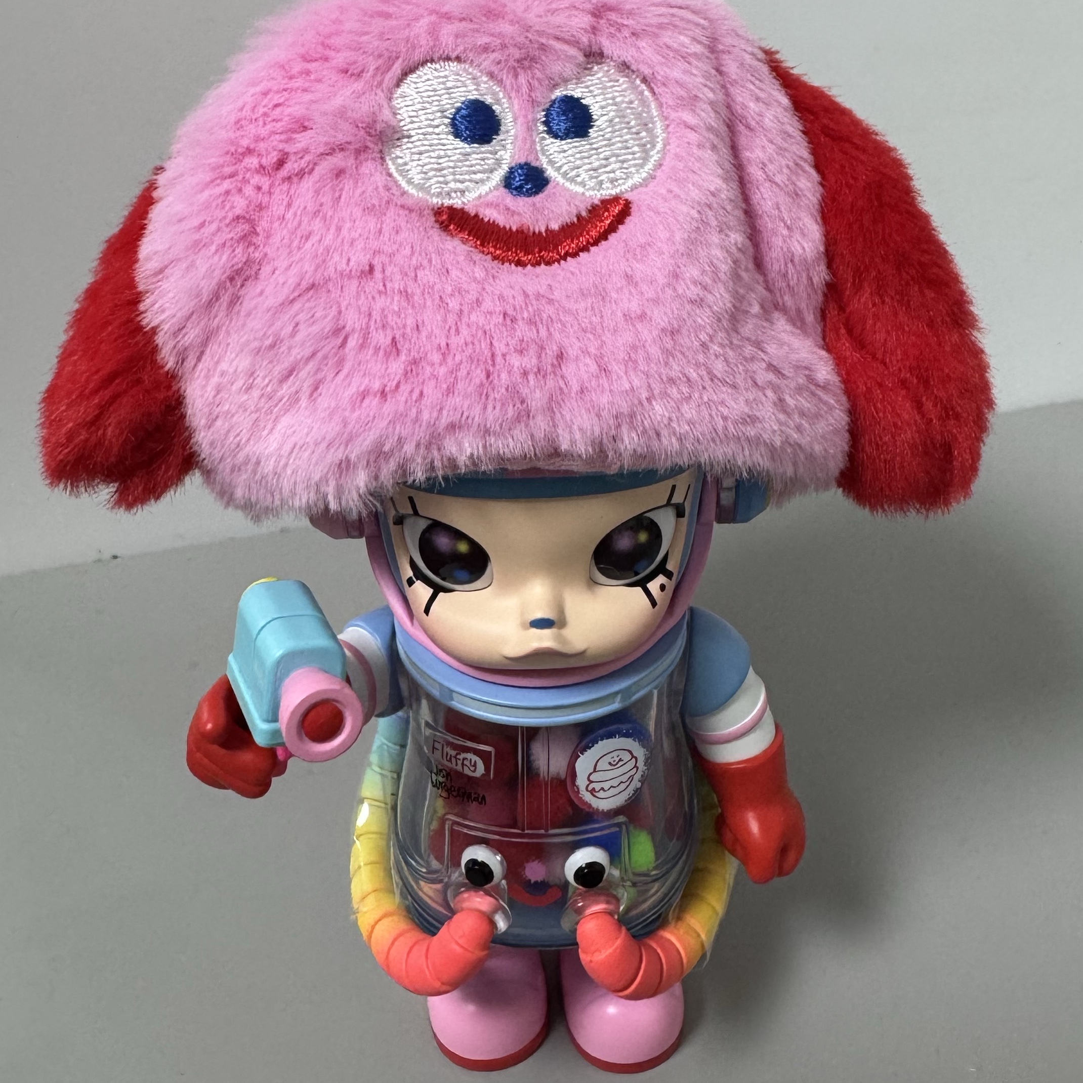 Pop Mart Mega Space Molly 100% Series4 Jon Burgerman (Opened Case) 착용 스타일
