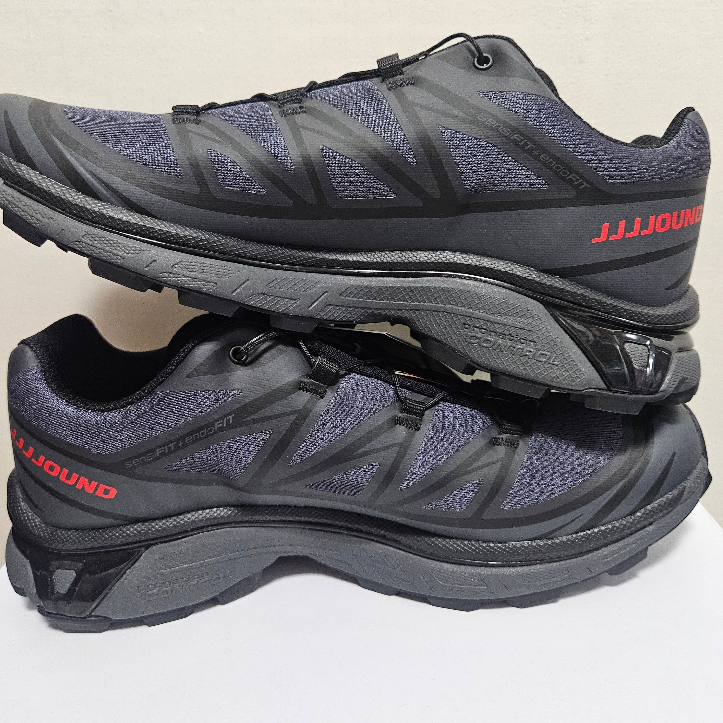 Salomon x JJJJound XT-6 Ebony Black 착용 스타일 - 2