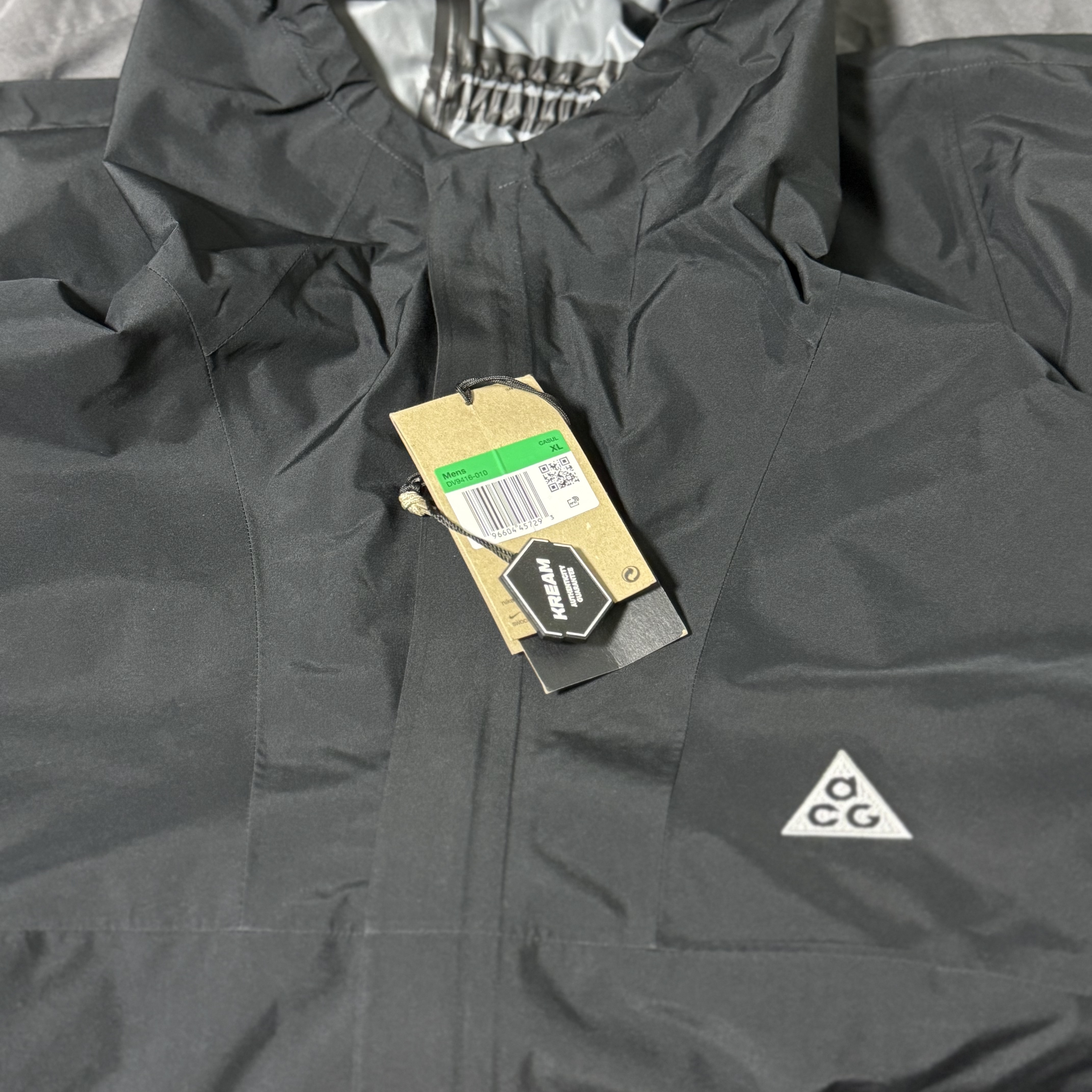 Nike ACG Storm-Fit ADV Cascade Rains Full Zip Jacket Black - Asia 착용 스타일