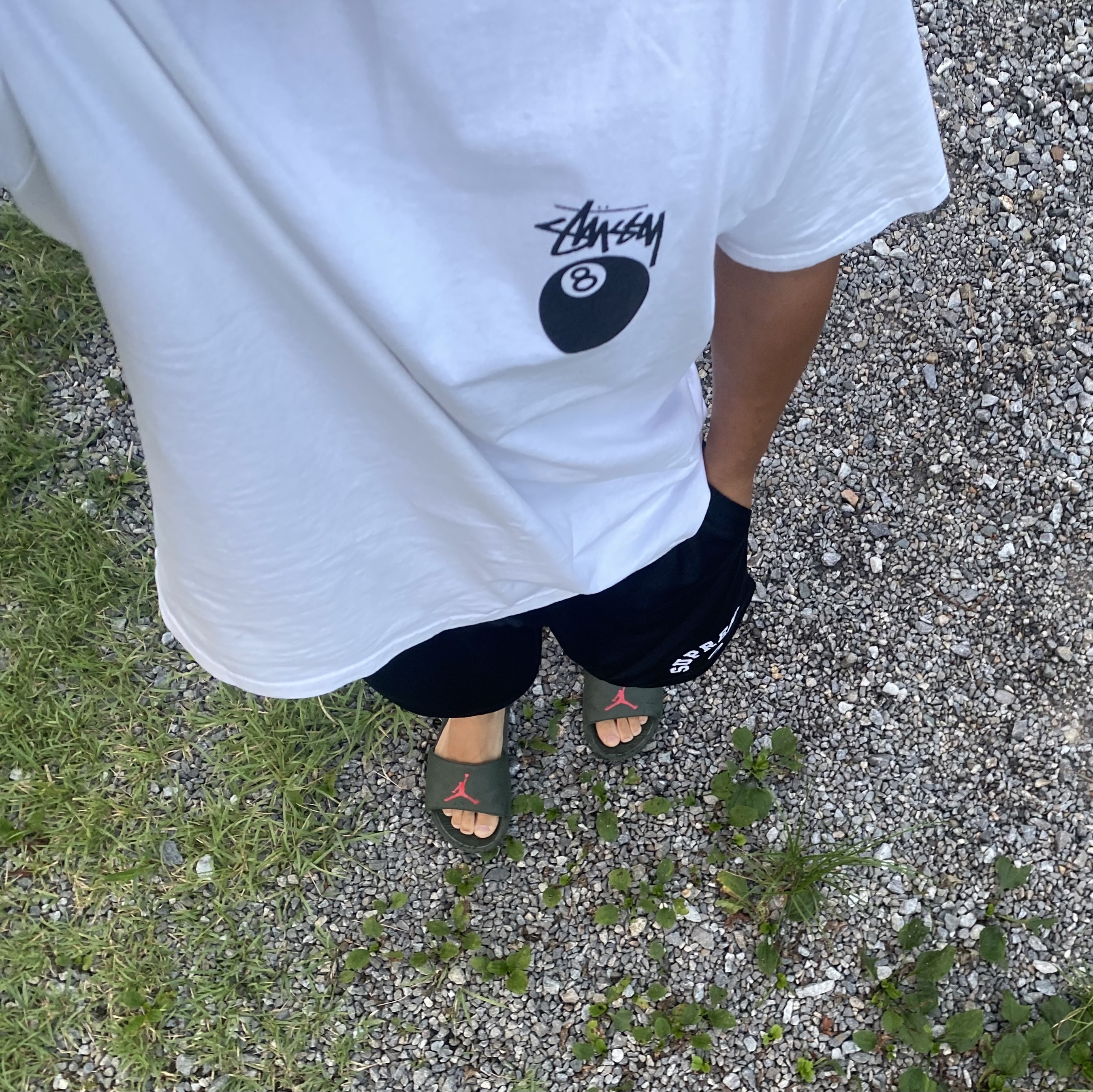Stussy 8 Ball T-Shirt White 착용 스타일
