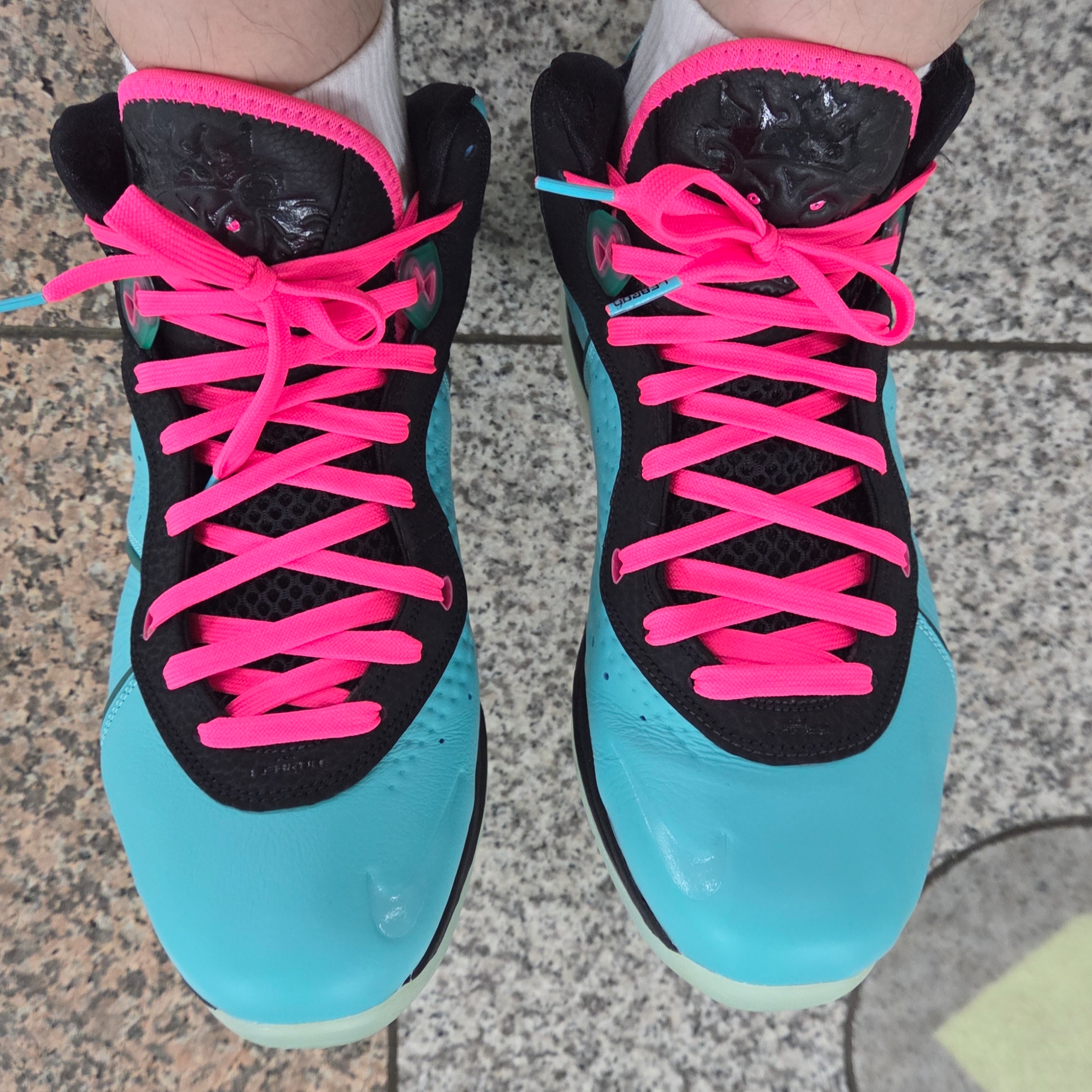 Nike LeBron 8 QS South Beach 2021 착용 스타일 - 1