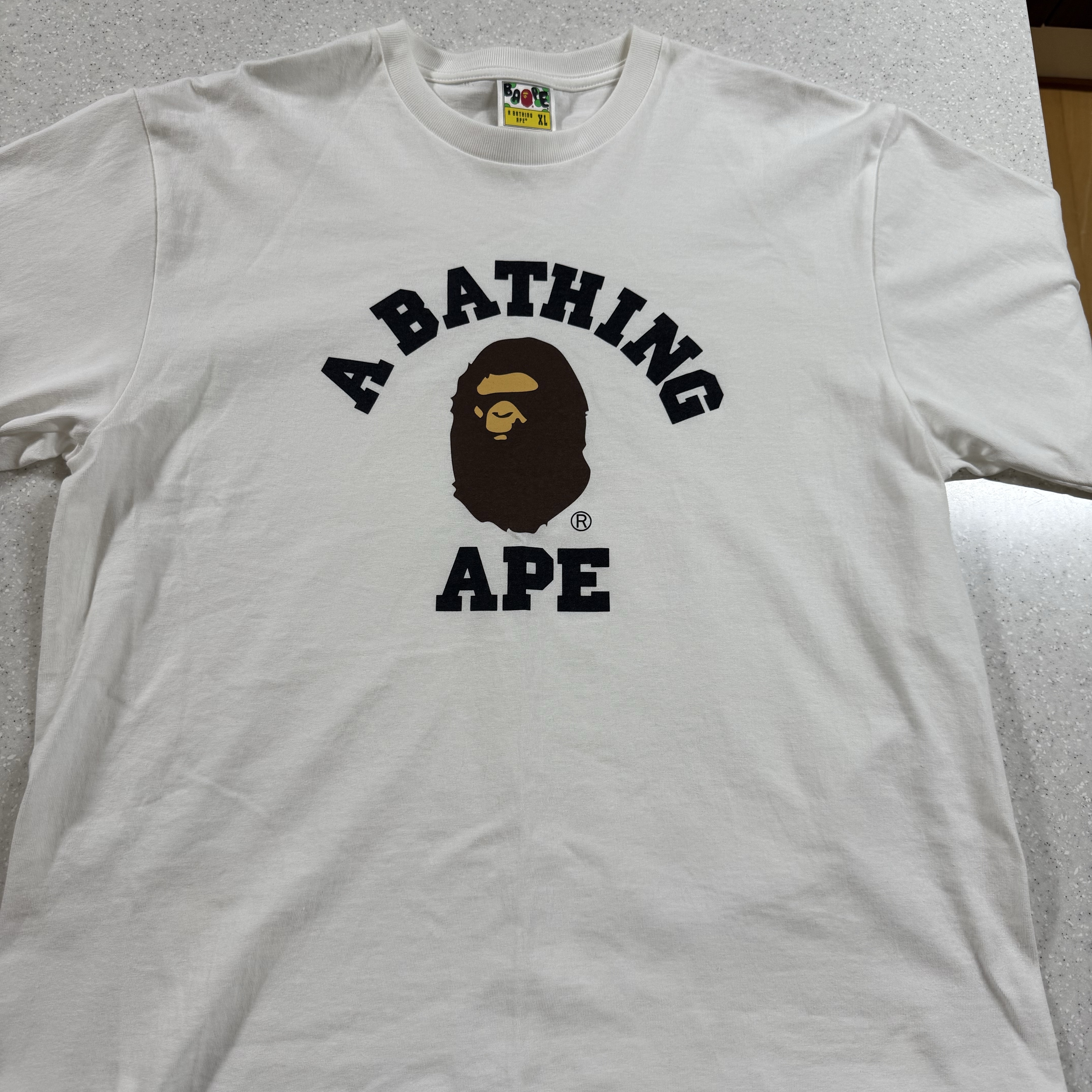 BAPE College T-Shirt White 착용 스타일