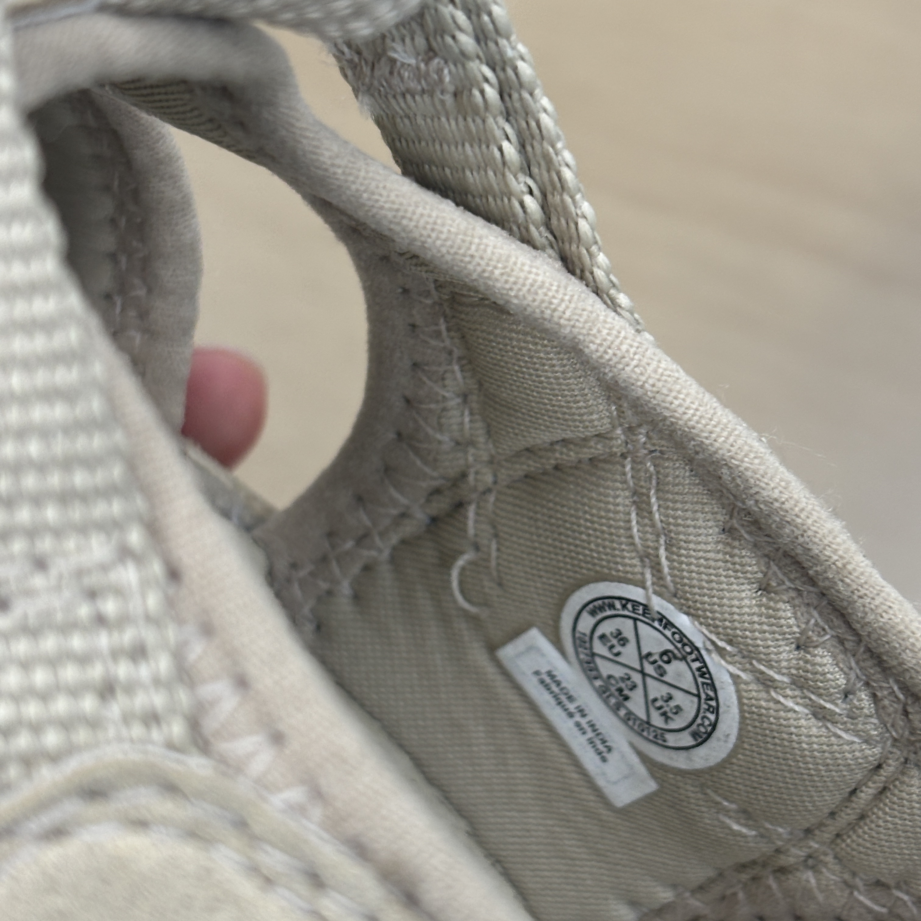 (W) Keen Newport H2 Monochrome Safari 착용 스타일 - 5