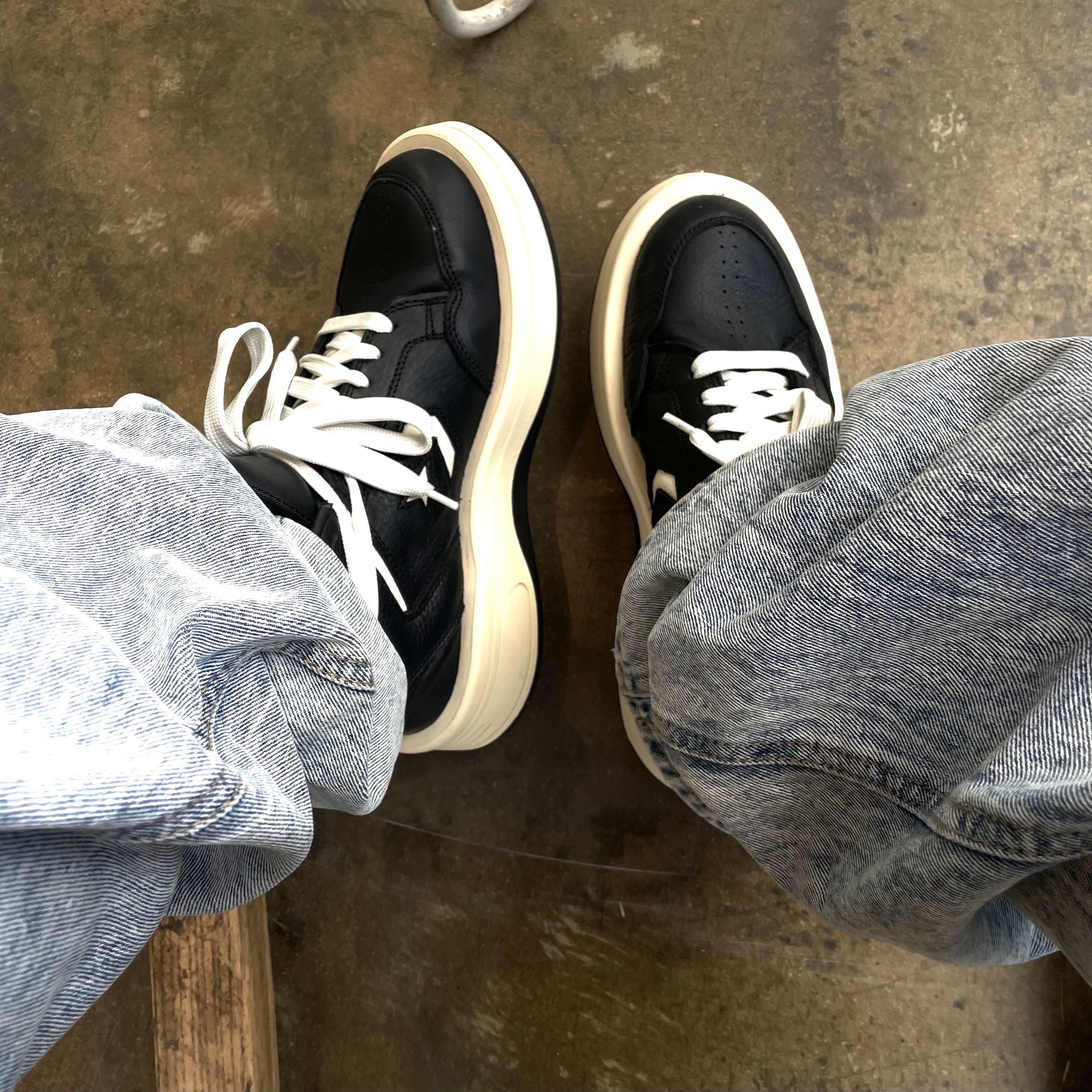 Converse x Drkshdw Turbowpn Black Cream 착용 스타일 - 1