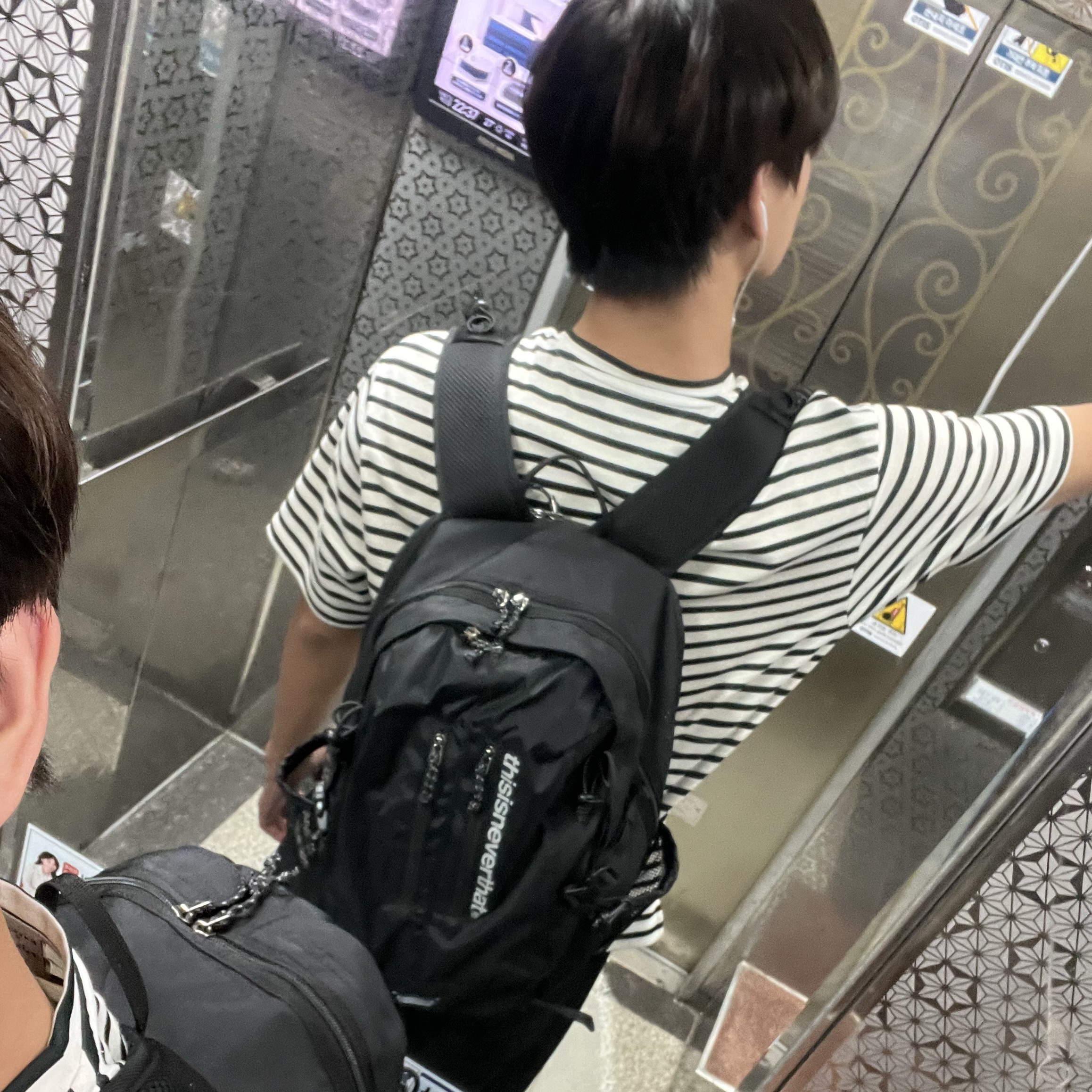 Thisisneverthat Sp Backpack 29 Black 착용 스타일