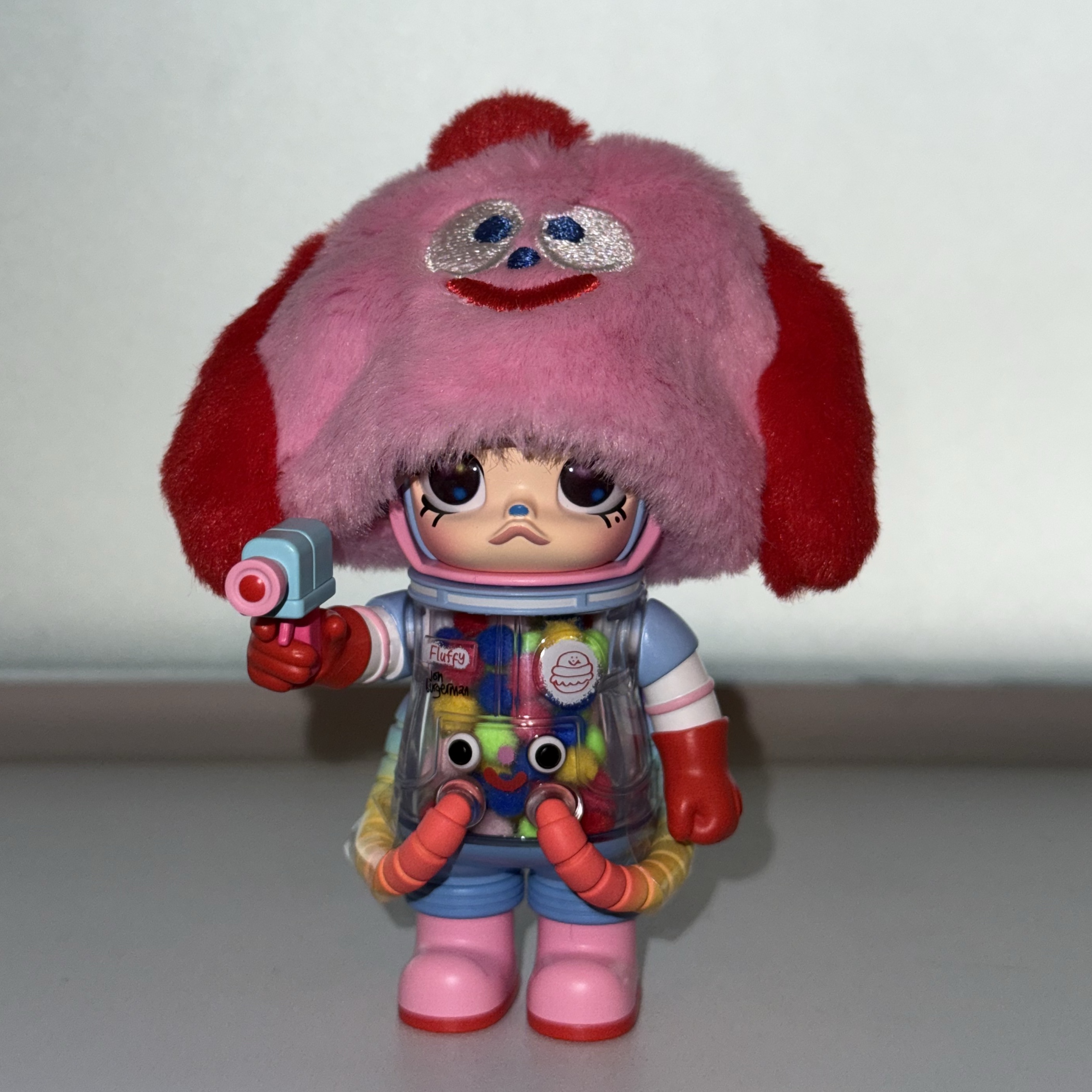 Pop Mart Mega Space Molly 100% Series4 Jon Burgerman (Opened Case) 착용 스타일