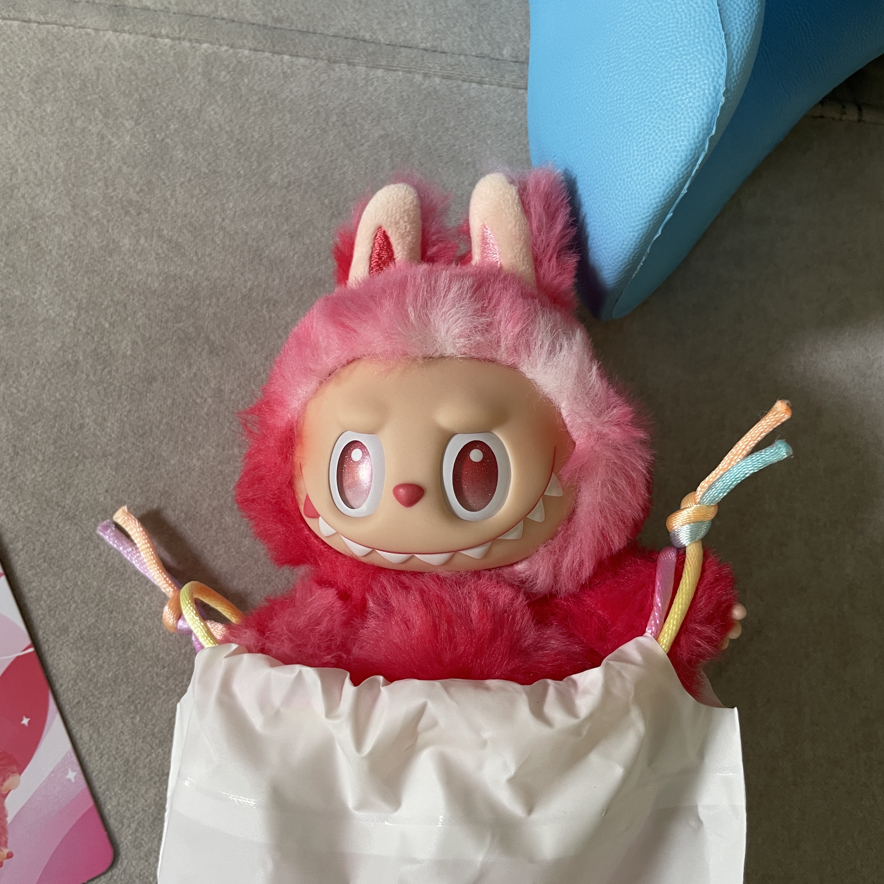 Pop Mart Labubu The Monsters Highlight Series Sealed Case (1 Blind Box) 착용 스타일