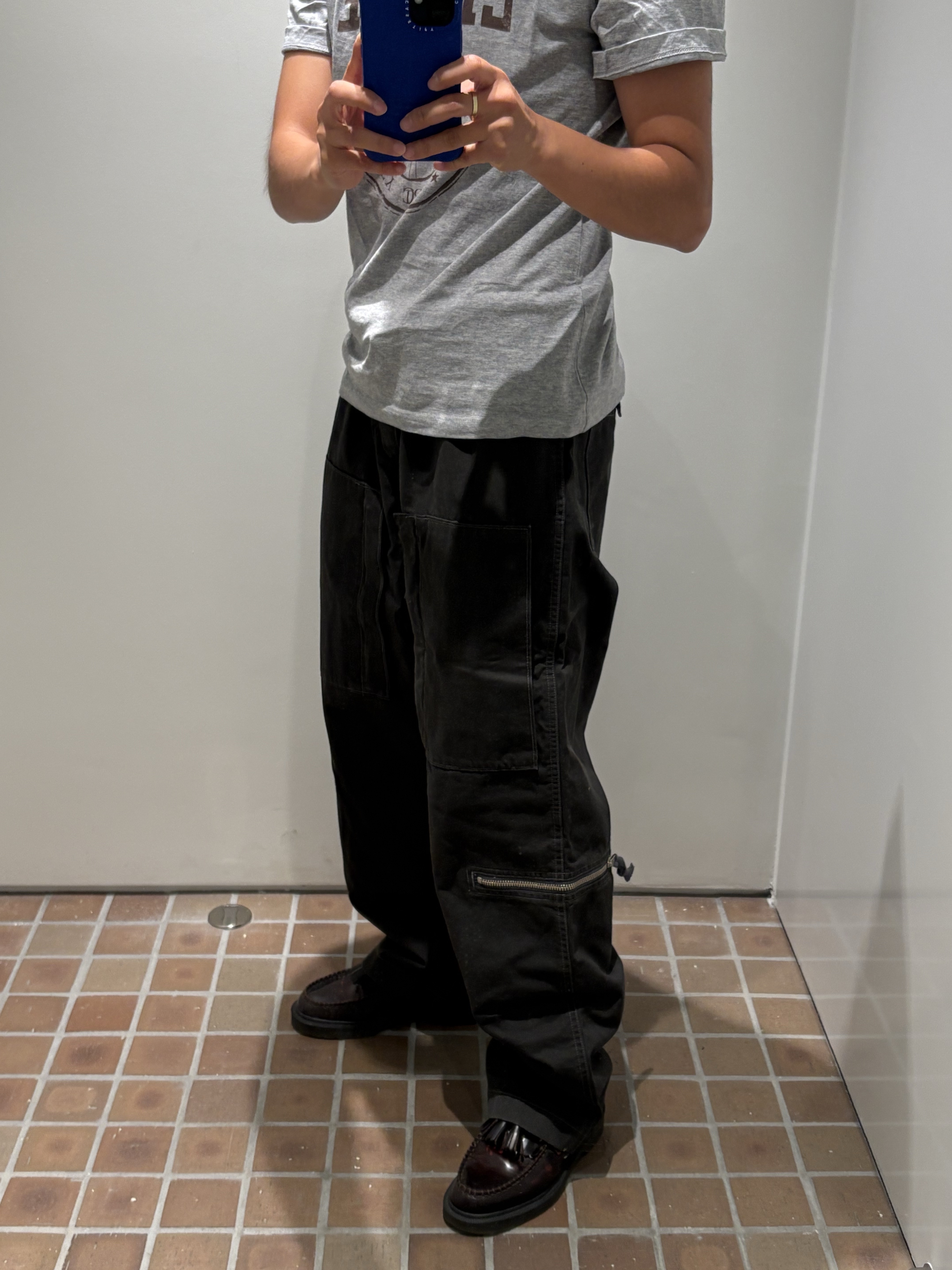Khakis Utility Mechanic Pants Navy, Dr. Martens Adrian Arcadia Leather Loafers Cherry Red 착용 스타일