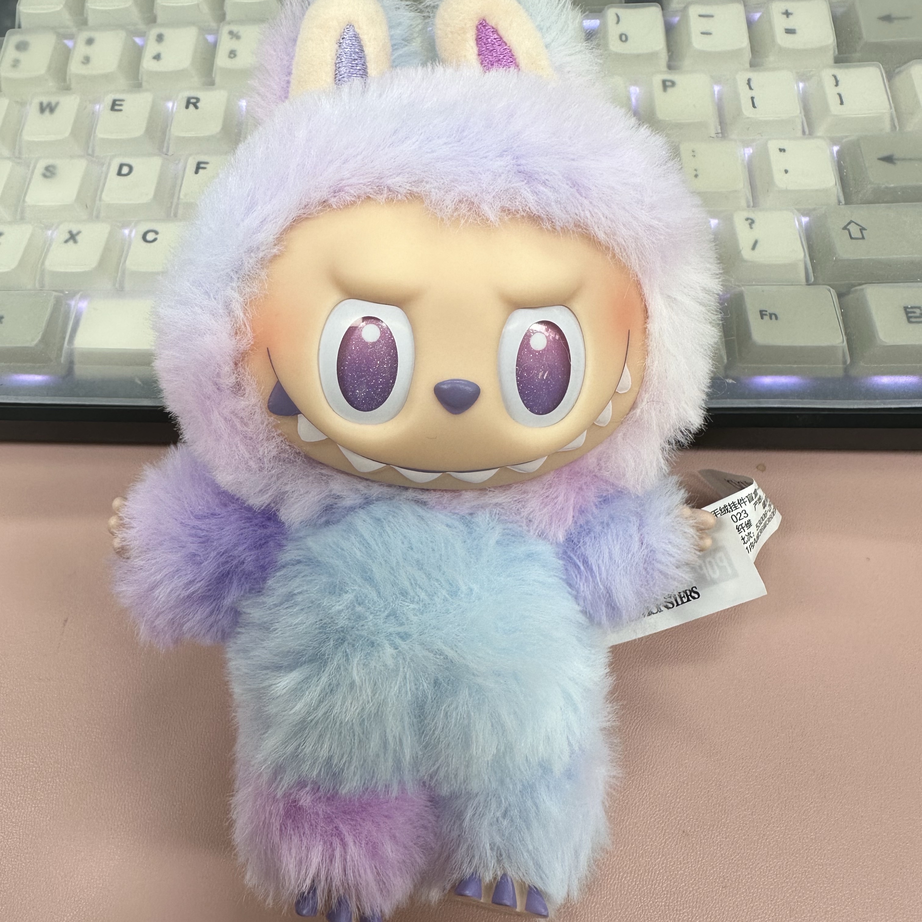 Pop Mart Labubu The Monsters Highlight Series Luck Keyring (Opened Case) 착용 스타일 - 1