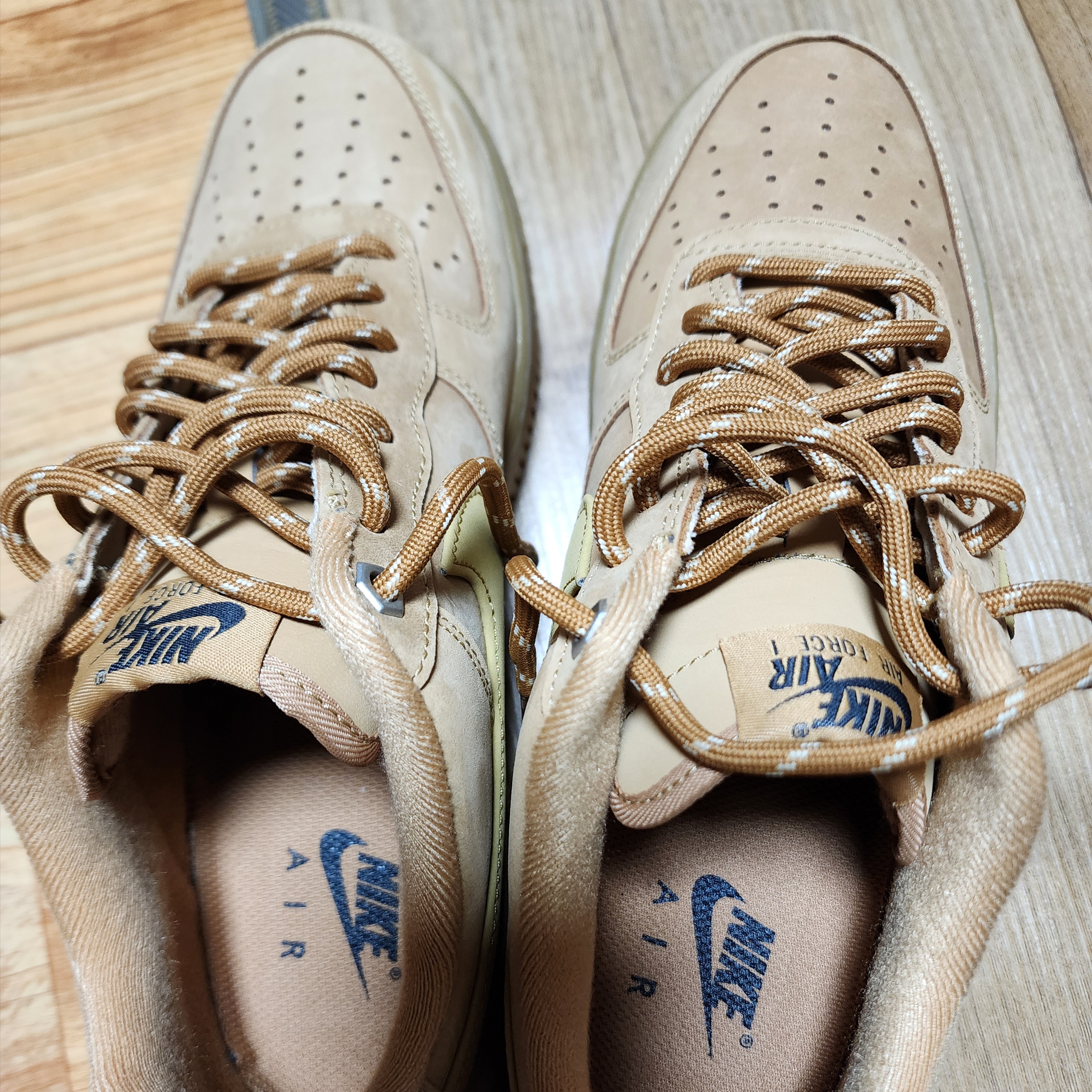 (W) Nike Air Force 1 '07 WB Flax Wheat 착용 스타일