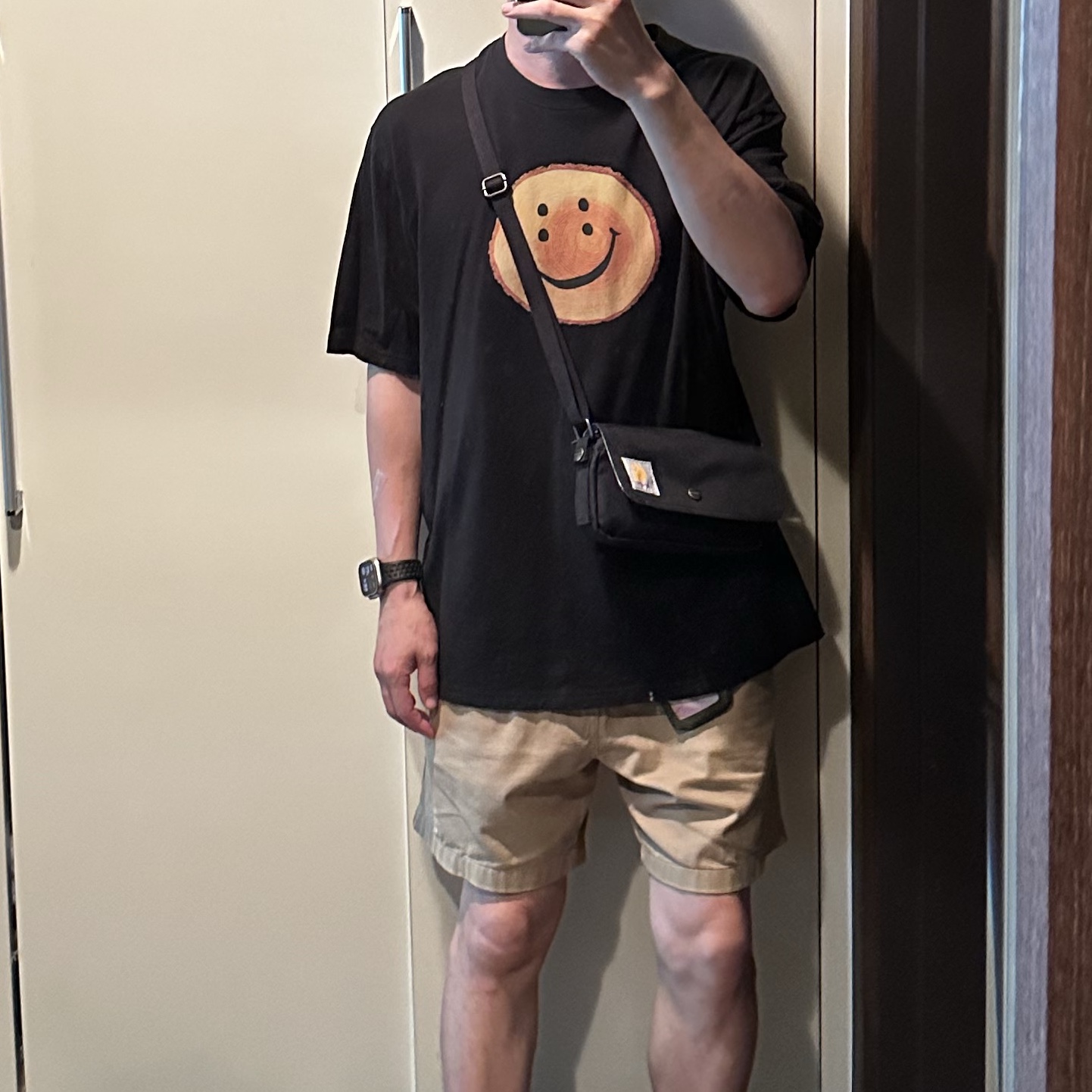 Kapital 20 Crew T-Shirt Black, Carhartt Crossbody Horizontal Bag Black 착용 스타일 - 1
