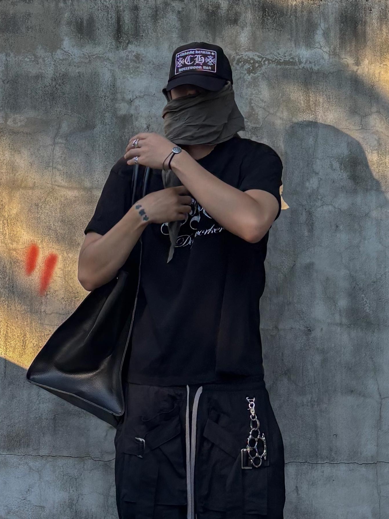 Wapworks Dayworker T-Shirt Black, Wapworks Wide Safety Cargo Pants Black 착용 스타일 - 2