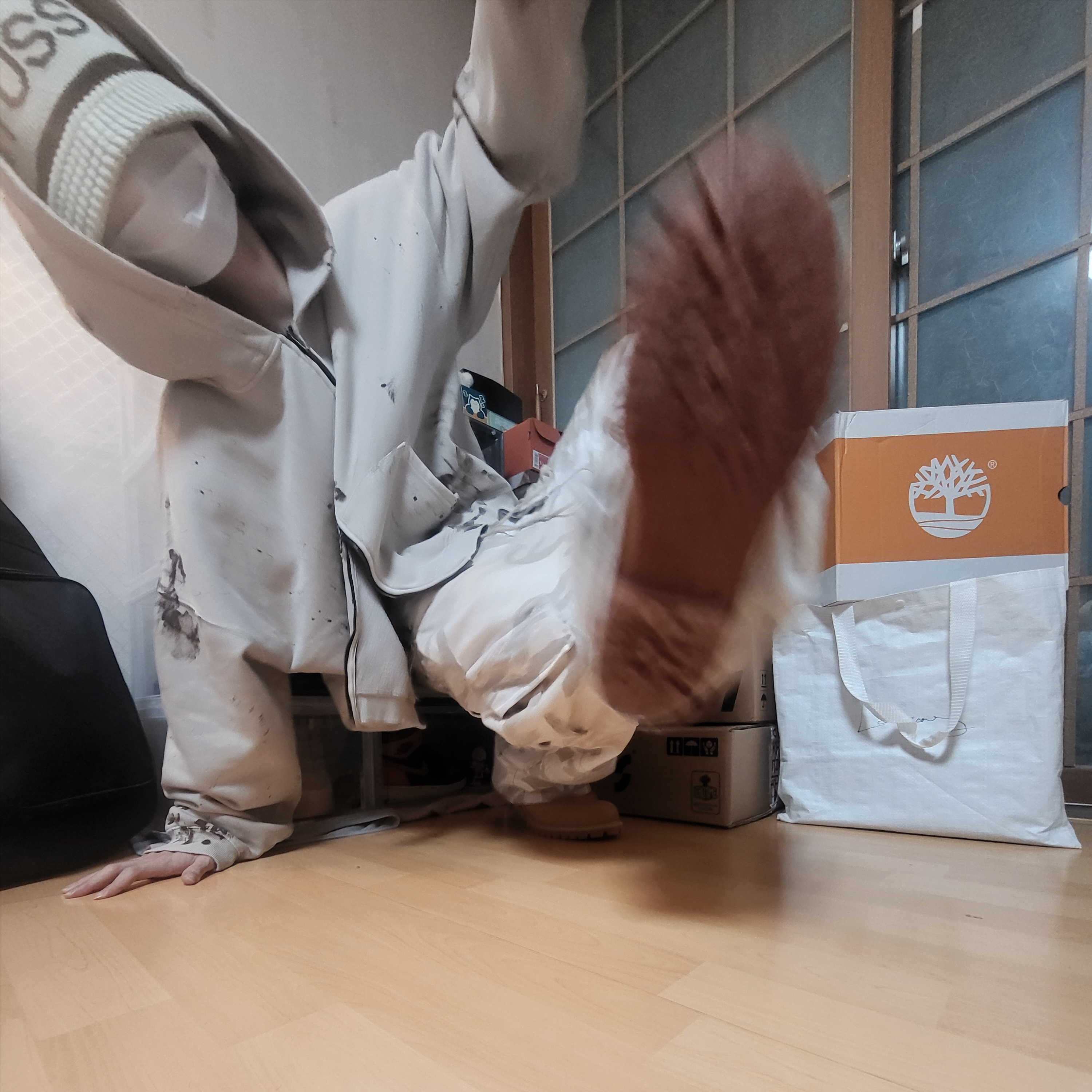Timberland Premium 6 inch Waterproof Boot Wheat Nubuck - Wide, Project G/R 3 Layerd Cargo Pants White 착용 스타일 - 1