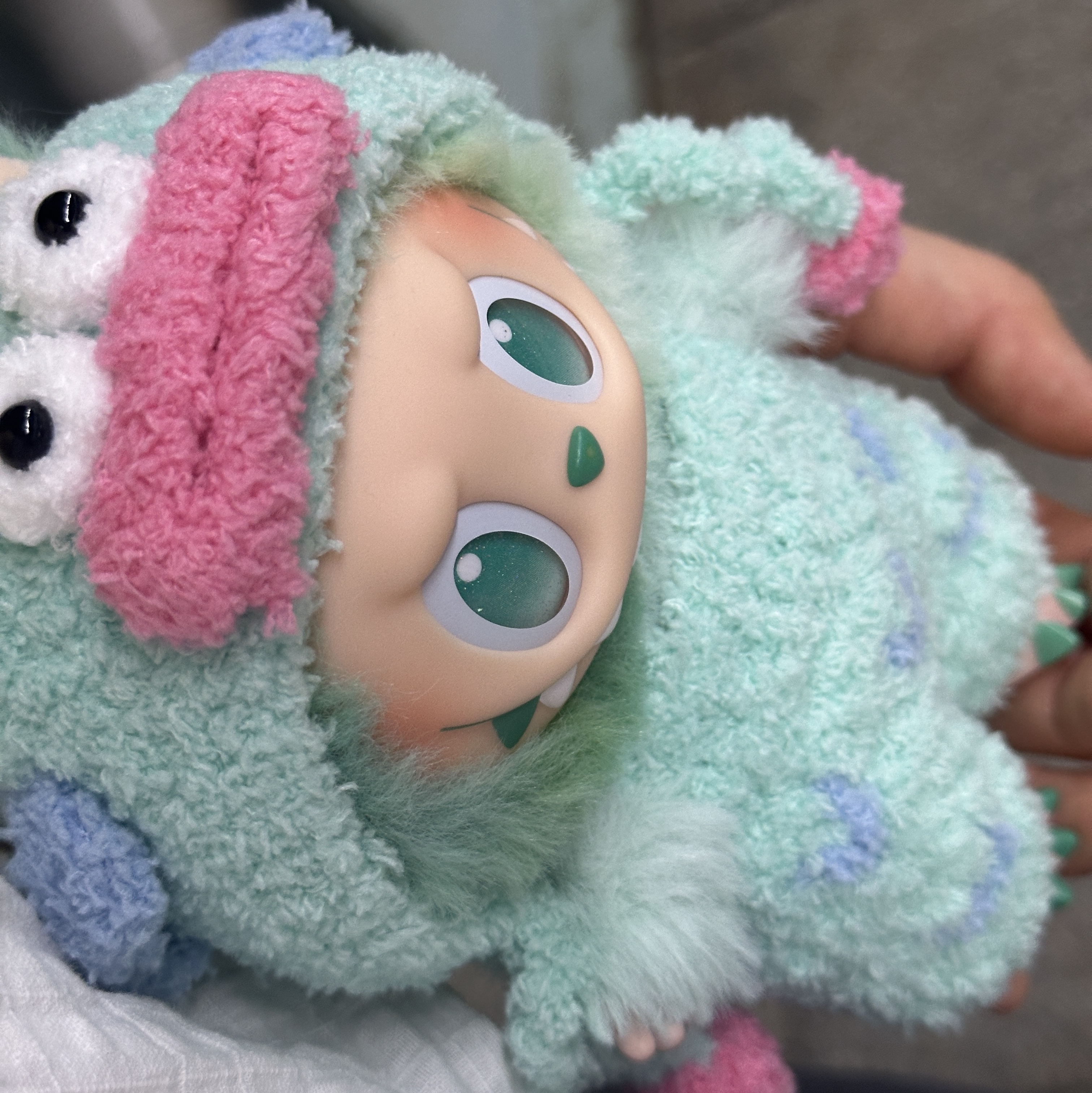 Pop Mart Labubu The Monsters Highlight Series Serenity Keyring (Opened Case) 착용 스타일 - 1