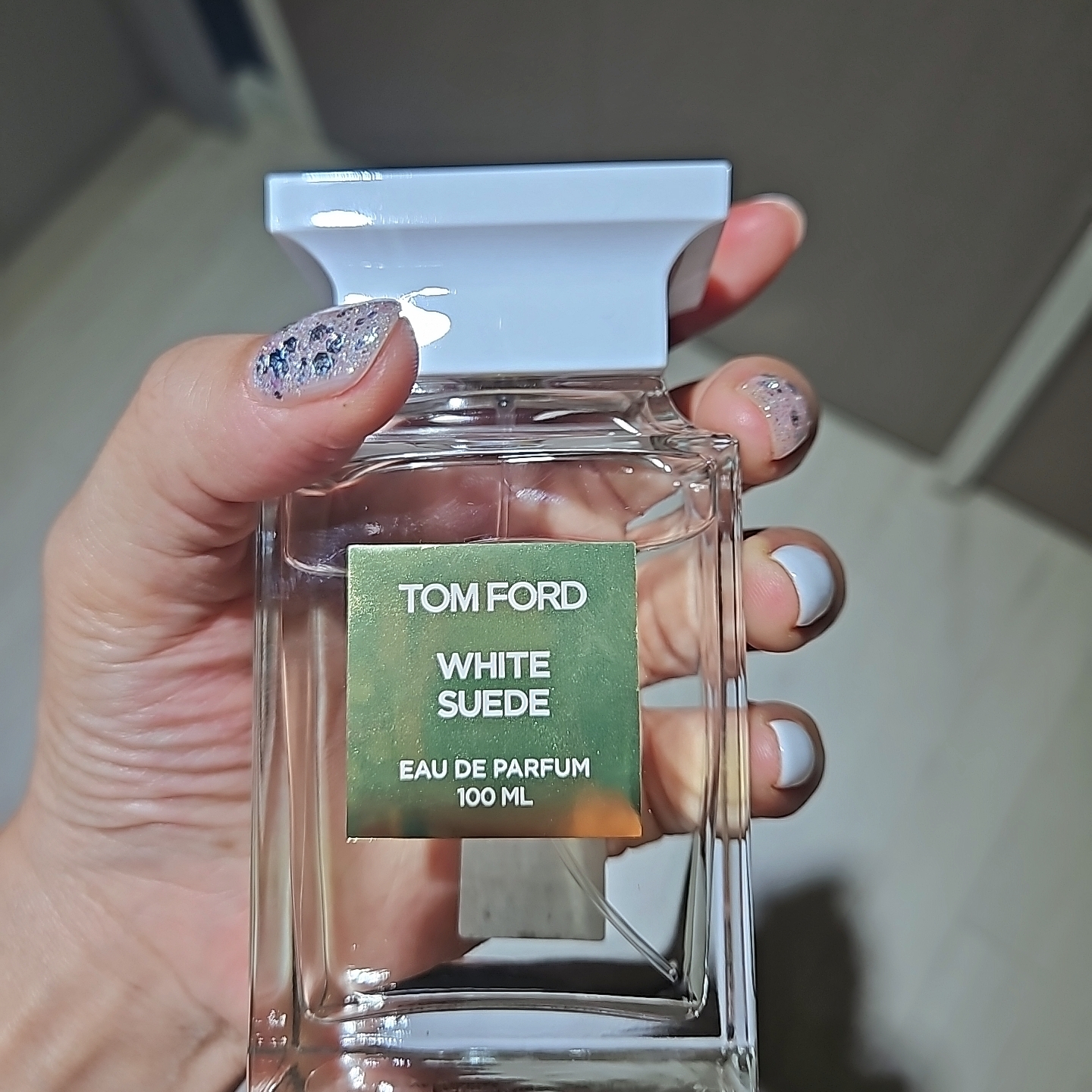 Tom Ford White Suede Eau De Parfum 100ml, Thom Browne Milano Stitch 4-Bar Cardigan Navy 착용 스타일 - 2