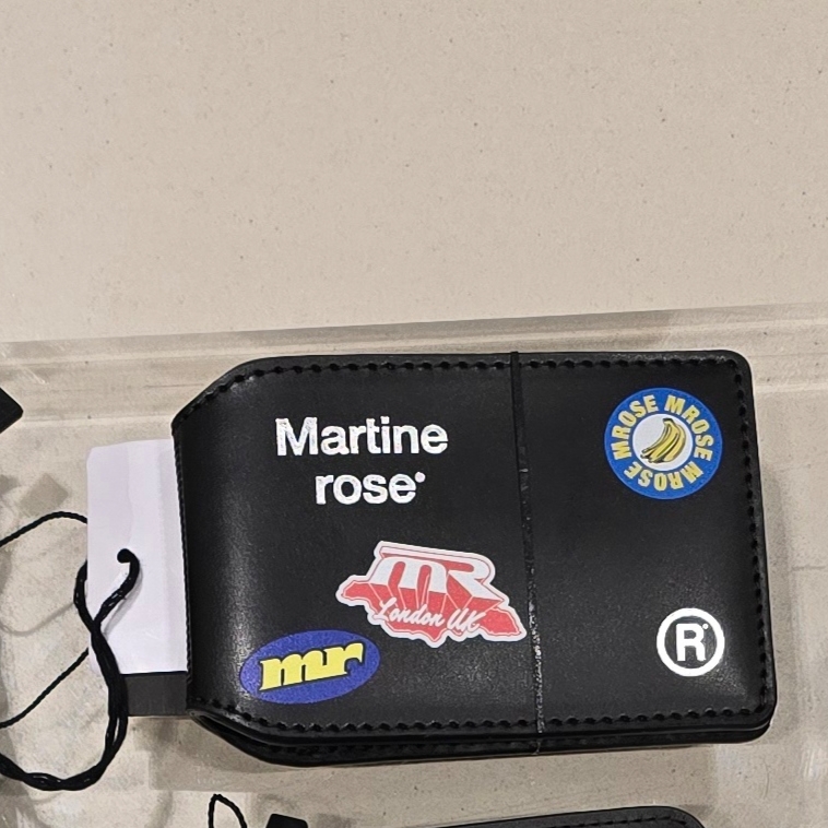 Martine Rose Oyster Card Wallet Black - 25SS 착용 스타일