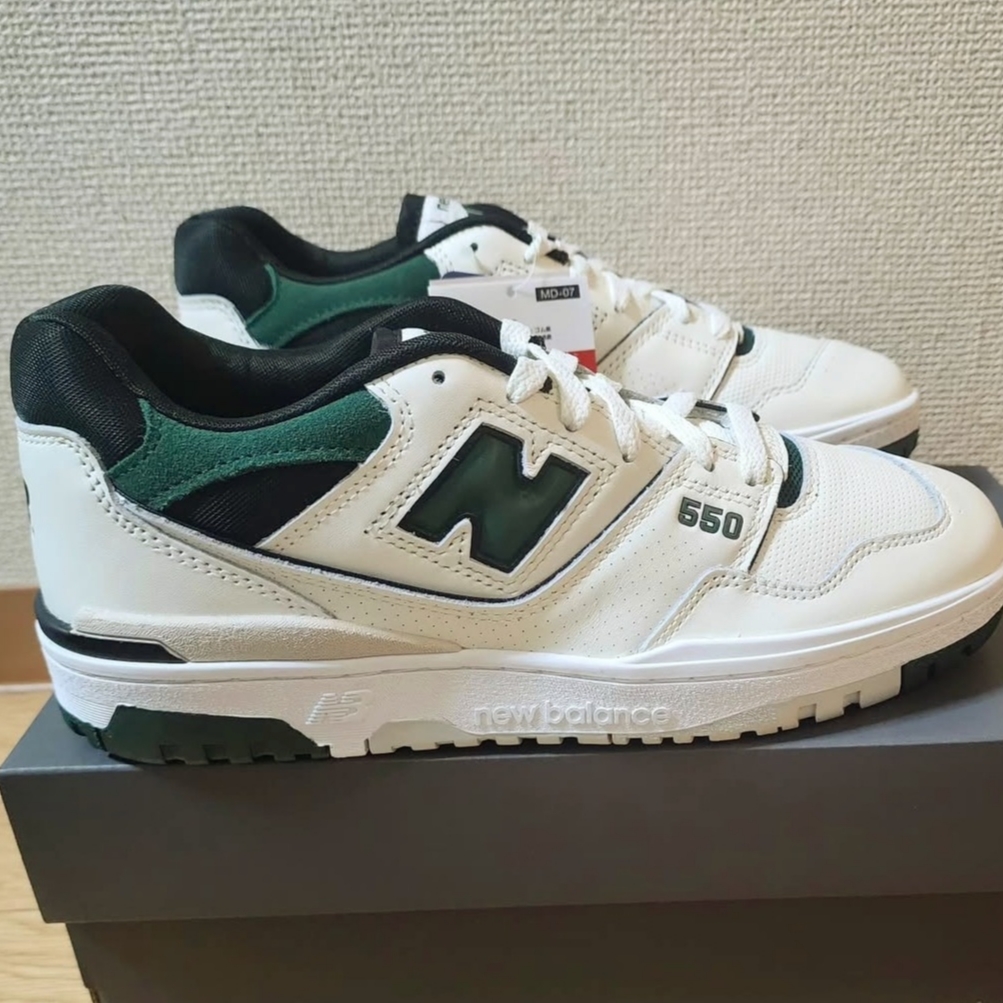 New Balance 550 Sea Salt Green - D Standard 착용 스타일