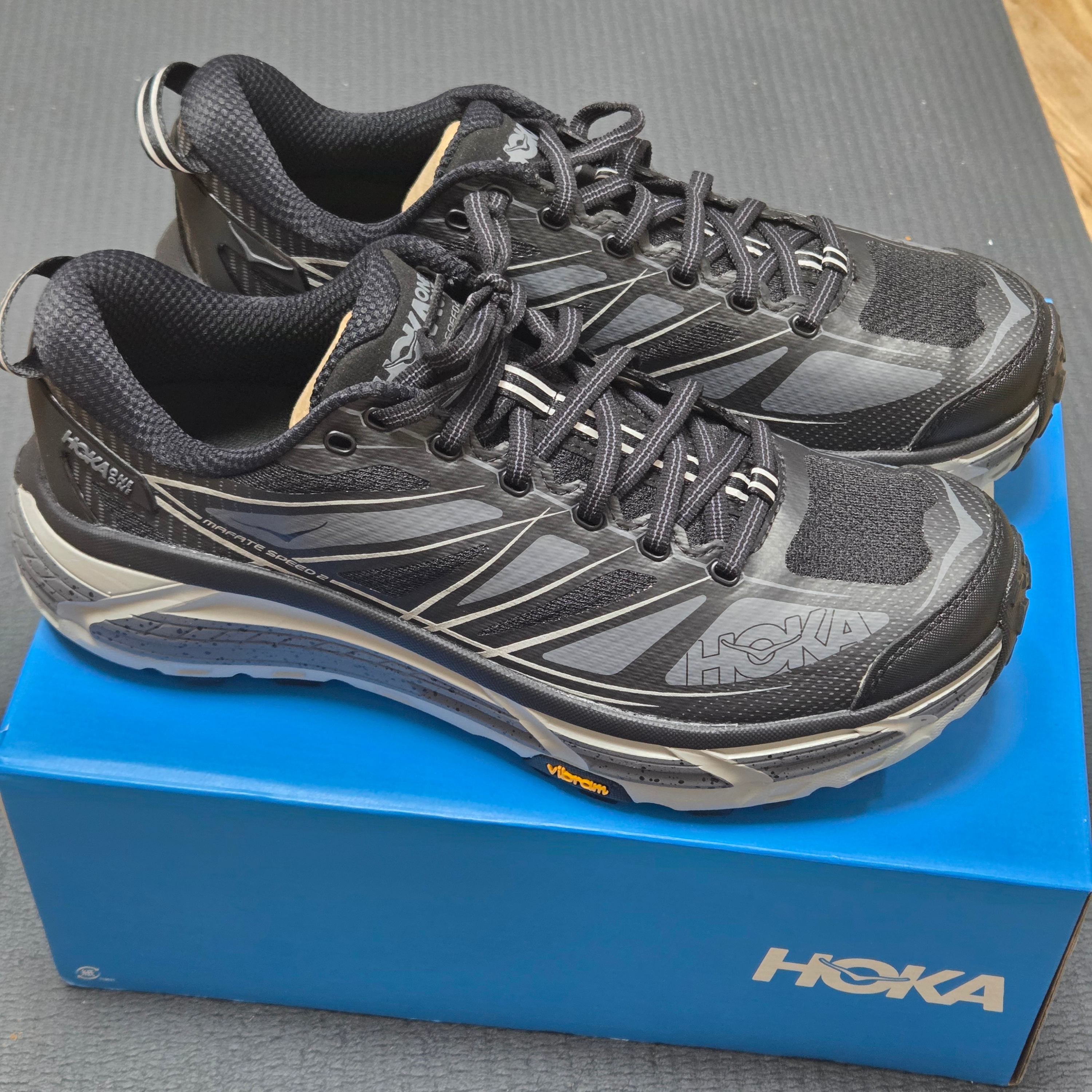 Hoka Mafate Speed 2 Black Castlerock 착용 스타일