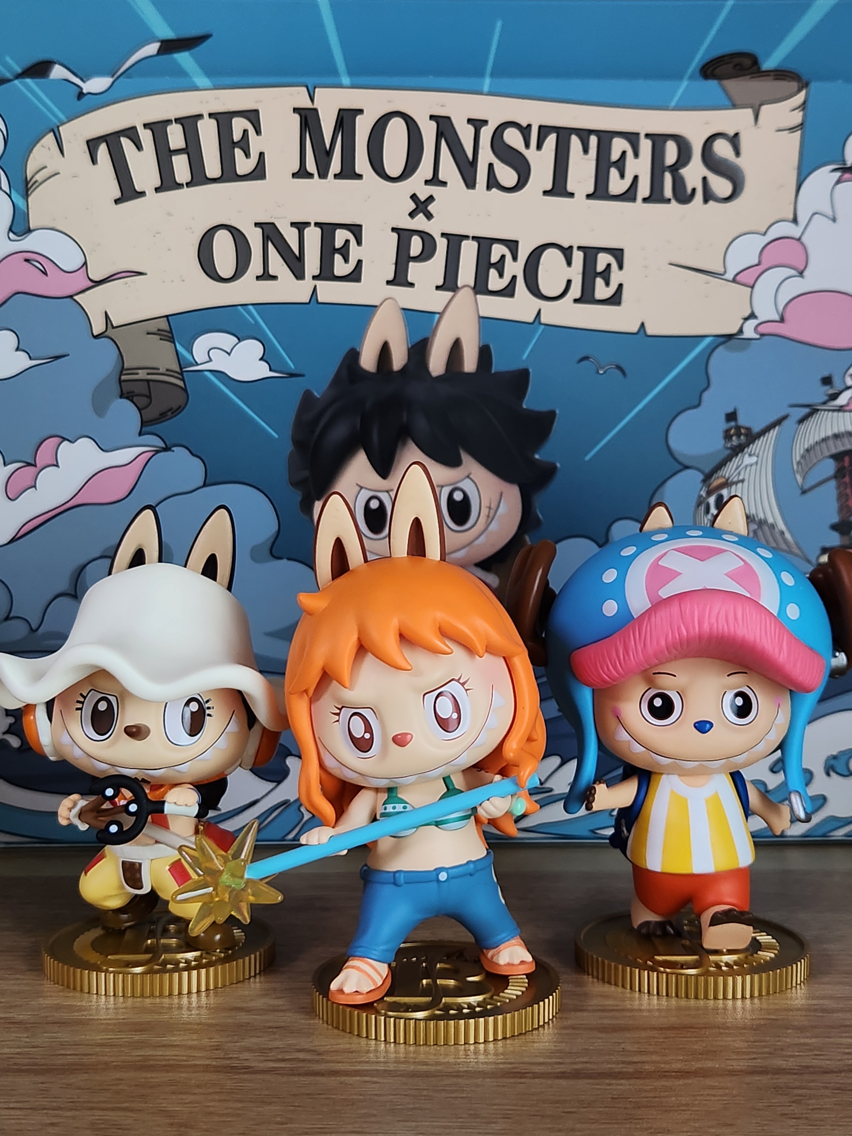 Pop Mart Labubu The Monsters x One Piece Series Figures Sealed Case (12 Blind Boxes) 착용 스타일 - 3