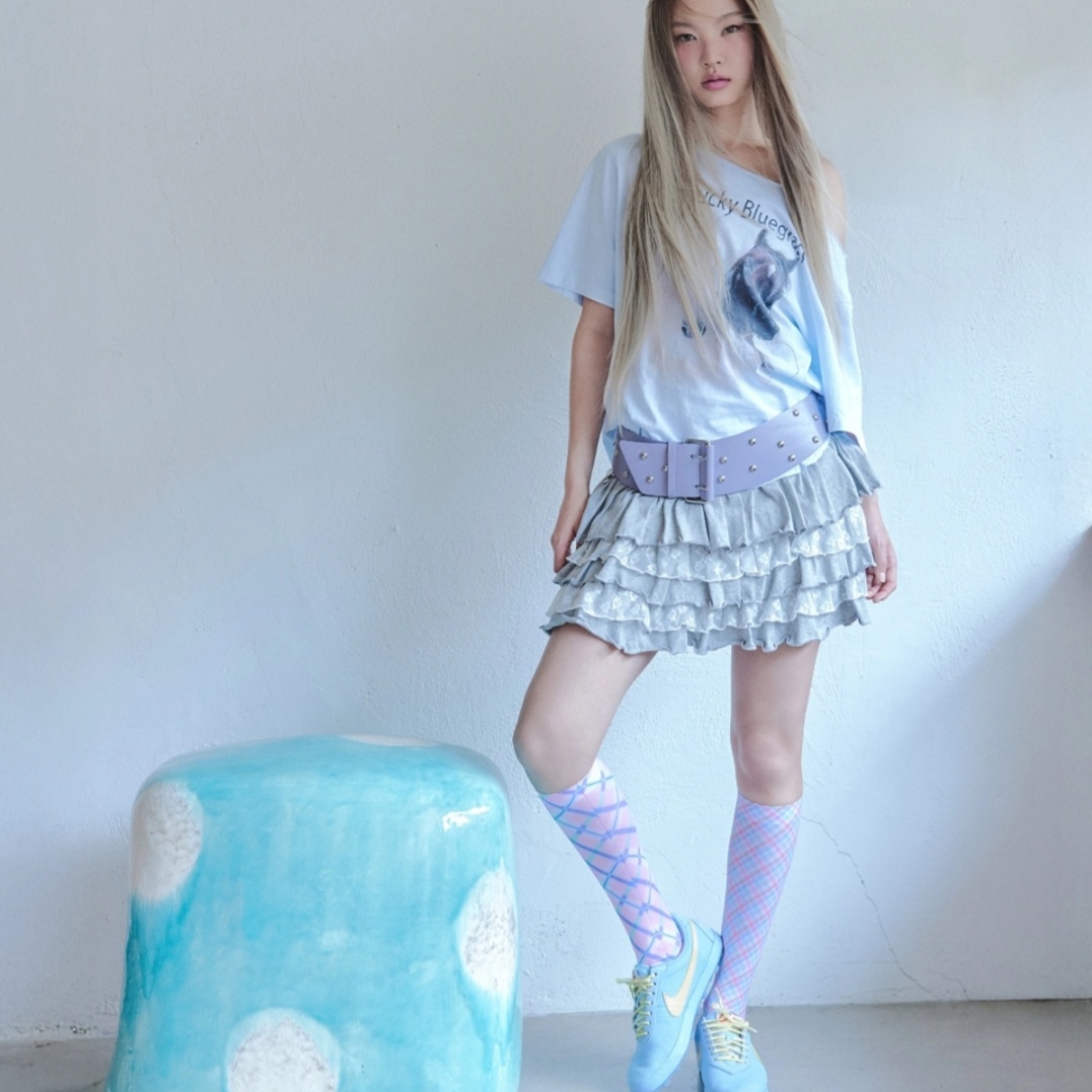 Nike Astrograbber Aluminum and Soft Yellow 착용 스타일 - 1
