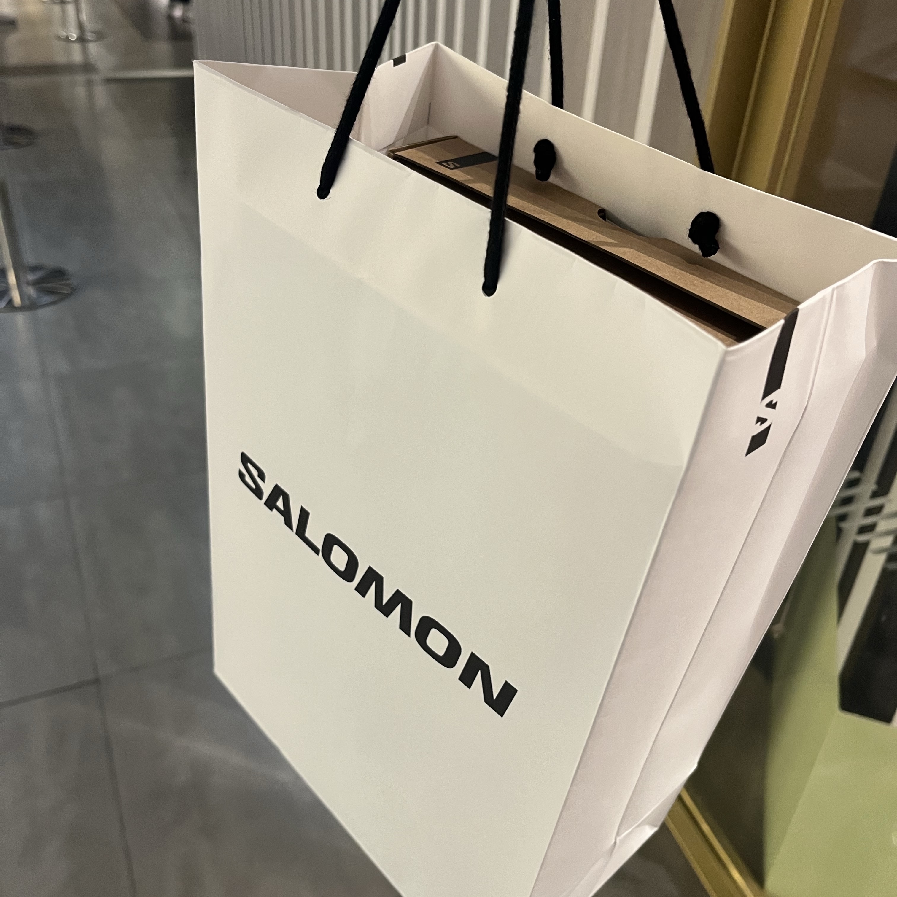 Salomon XT-6 Gore-Tex Black Ebony 착용 스타일